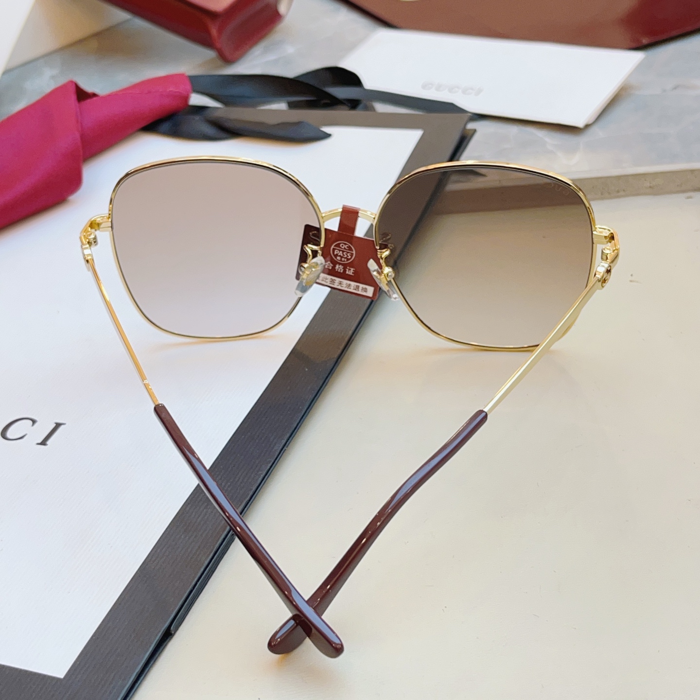 ，【GUCC*】古*驰新款太阳镜 高版本✨，MODEL：GG1089SA，SIZE：61口15-145 