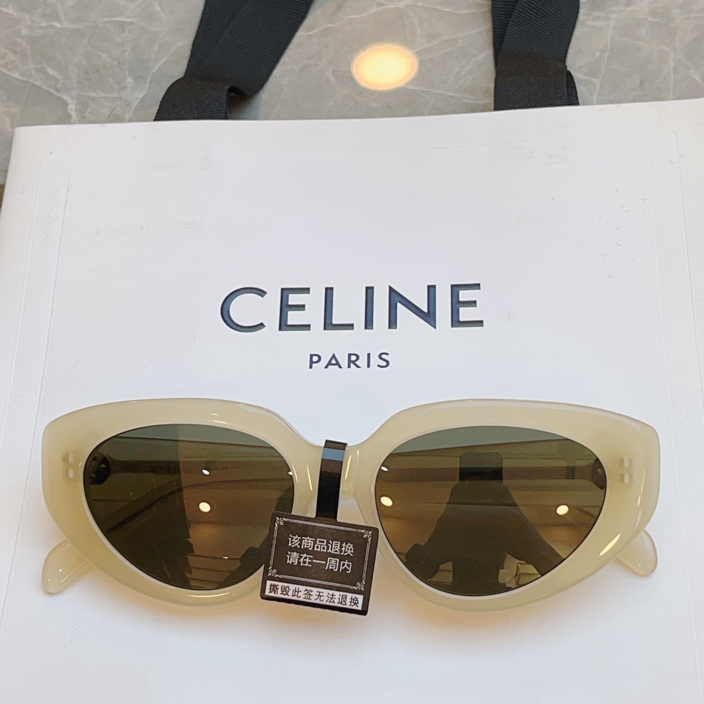 ，【CELIN*】赛*琳新款太阳镜🕶️ 高品质✨， MODEL:CL40286I，SIZE: 53口17-145