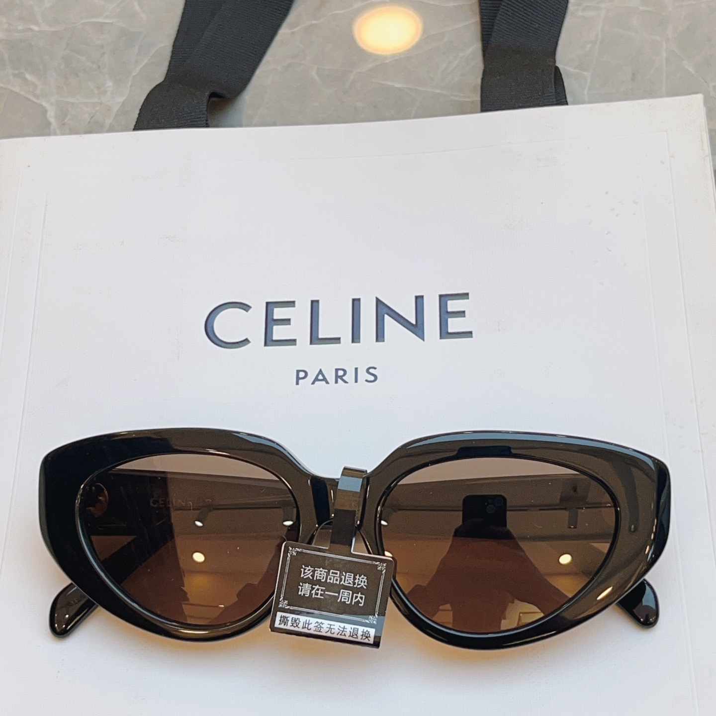 ，【CELIN*】赛*琳新款太阳镜🕶️ 高品质✨， MODEL:CL40286I，SIZE: 53口17-145