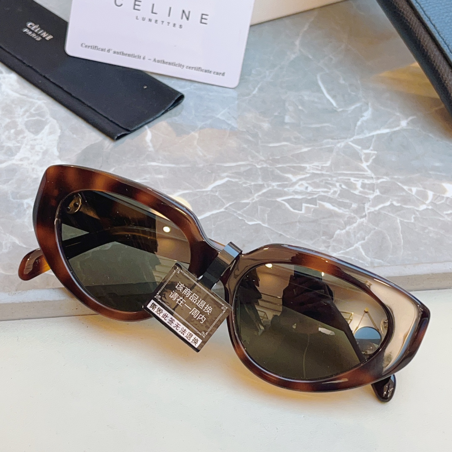 ，【CELIN*】赛*琳新款太阳镜🕶️ 高品质✨， MODEL:CL40286I，SIZE: 53口17-145