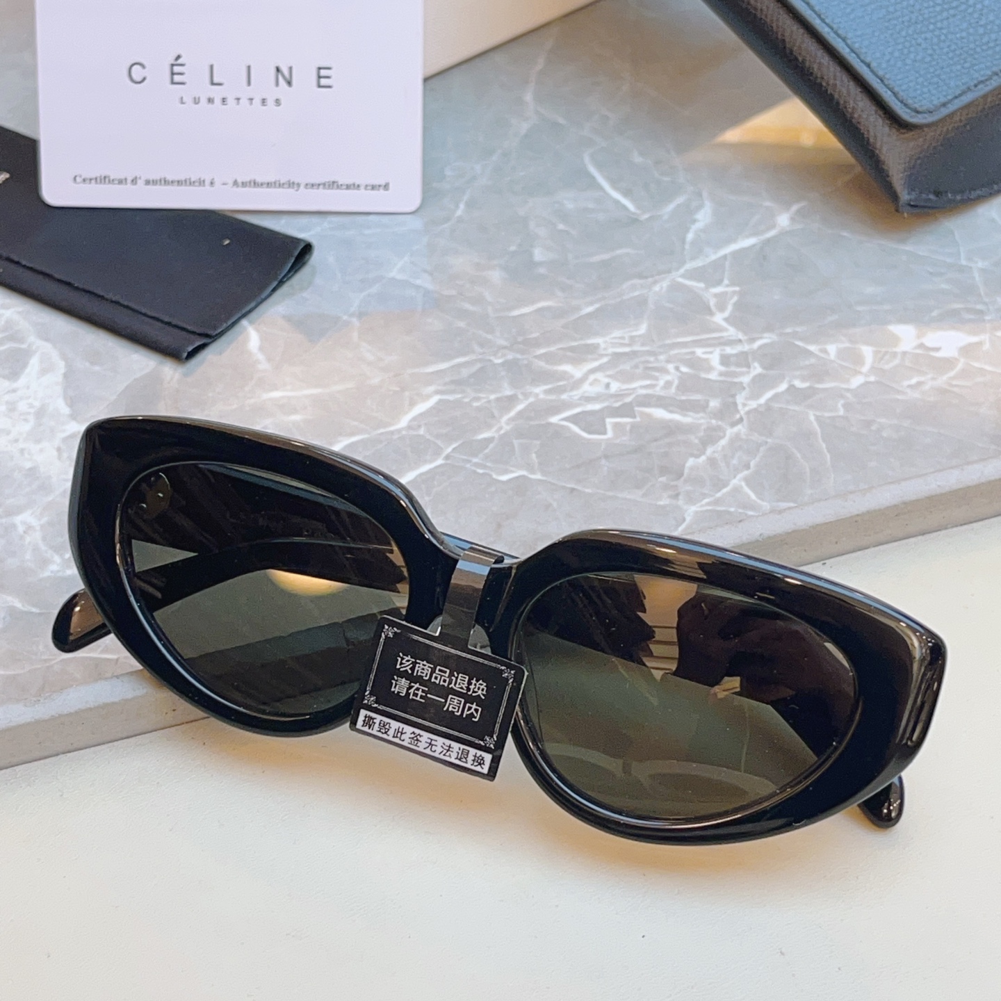 ，【CELIN*】赛*琳新款太阳镜🕶️ 高品质✨， MODEL:CL40286I，SIZE: 53口17-145