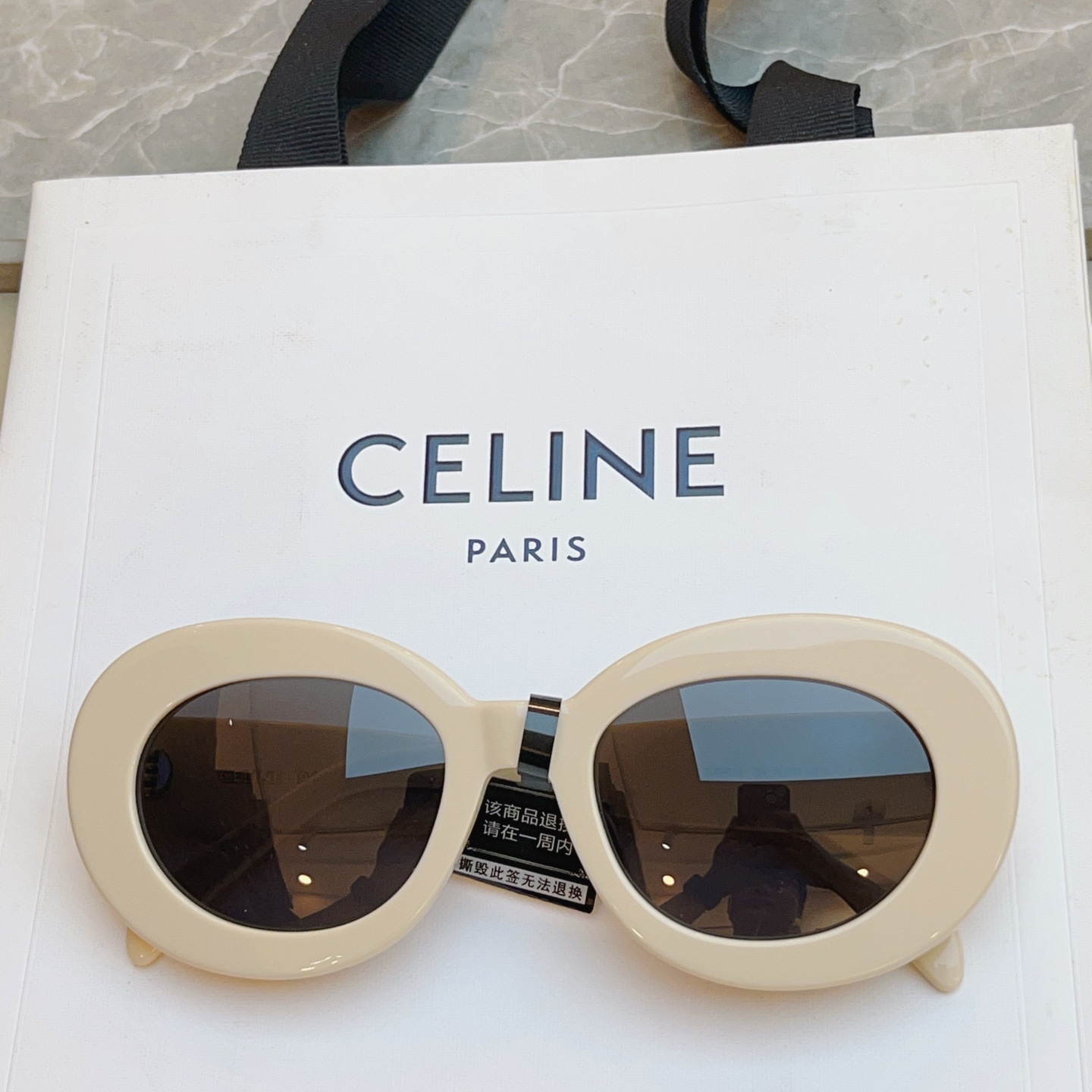 ，【CELIN*】赛*琳新款太阳镜🕶️ 高品质✨， MODEL:CL40312U，SIZE: 53口22