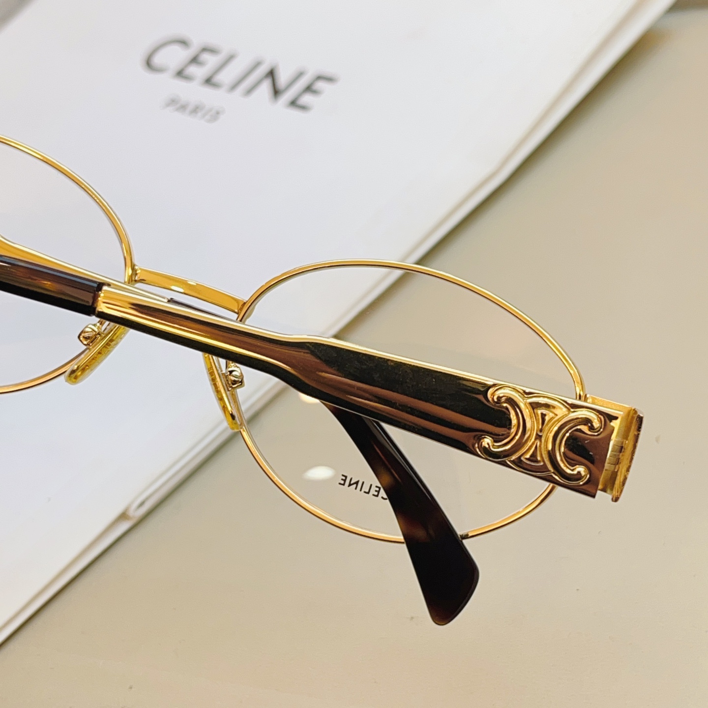 ，【CELIN*】赛*琳新款眼镜架👓 高品质✨， MODEL:CL50140U，SIZE: 53口17-