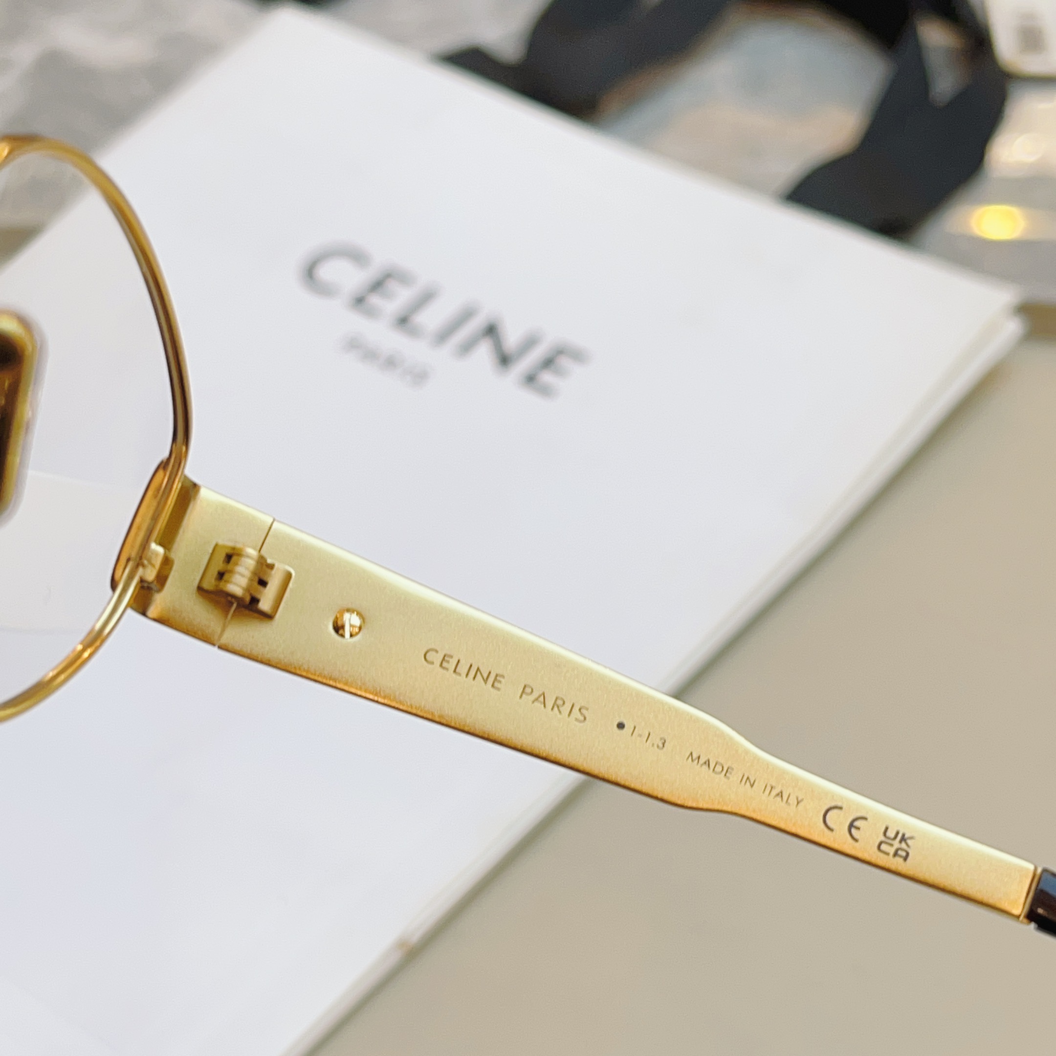 ，【CELIN*】赛*琳新款眼镜架👓 高品质✨， MODEL:CL50140U，SIZE: 53口17-