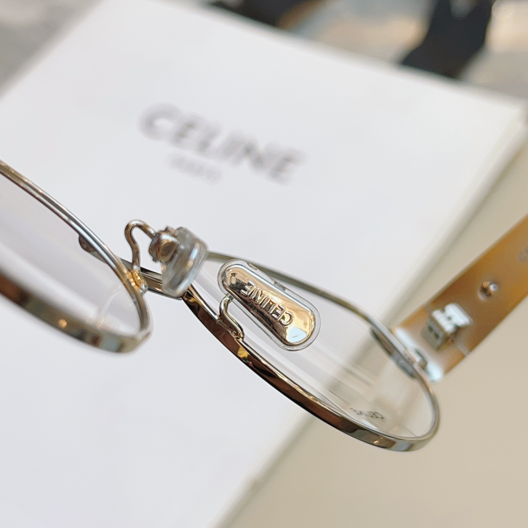 ，【CELIN*】赛*琳新款眼镜架👓 高品质✨， MODEL:CL50140U，SIZE: 53口17-
