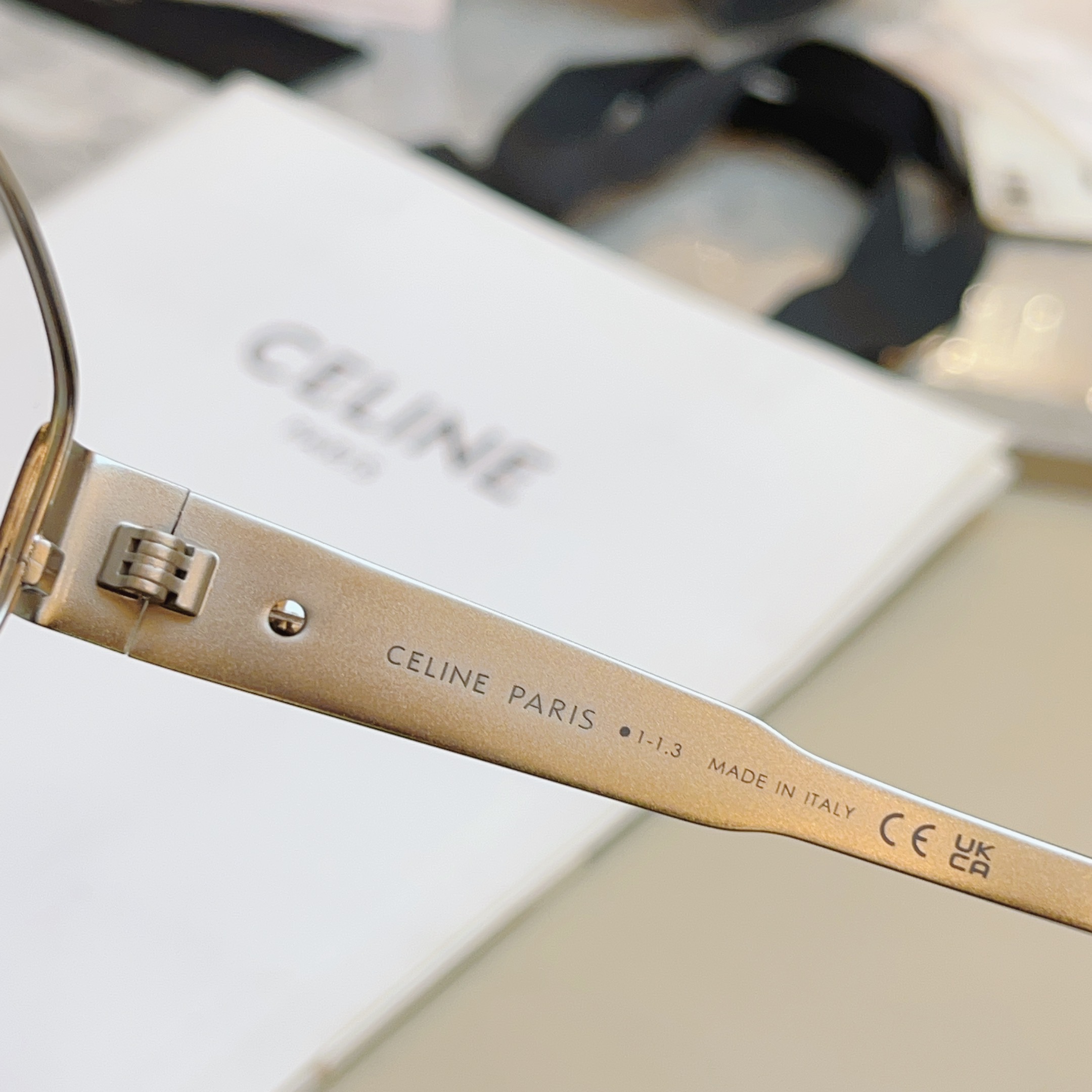 ，【CELIN*】赛*琳新款眼镜架👓 高品质✨， MODEL:CL50140U，SIZE: 53口17-
