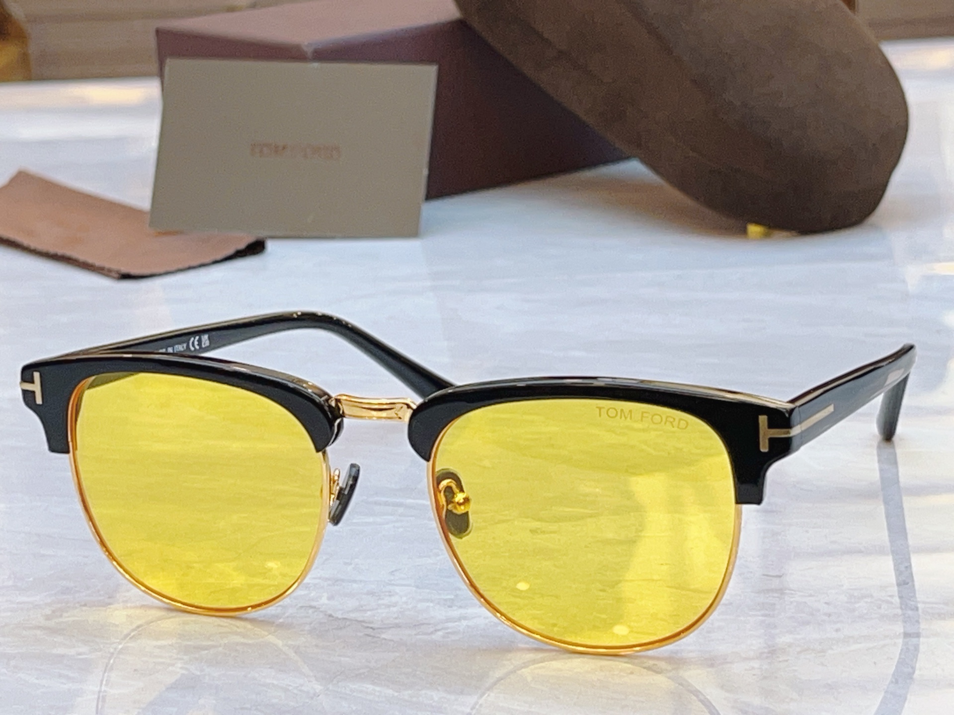 ，【TOM FOR*】汤姆*福特新款太阳镜，MODEL：FT0248，SIZE：51口20-145