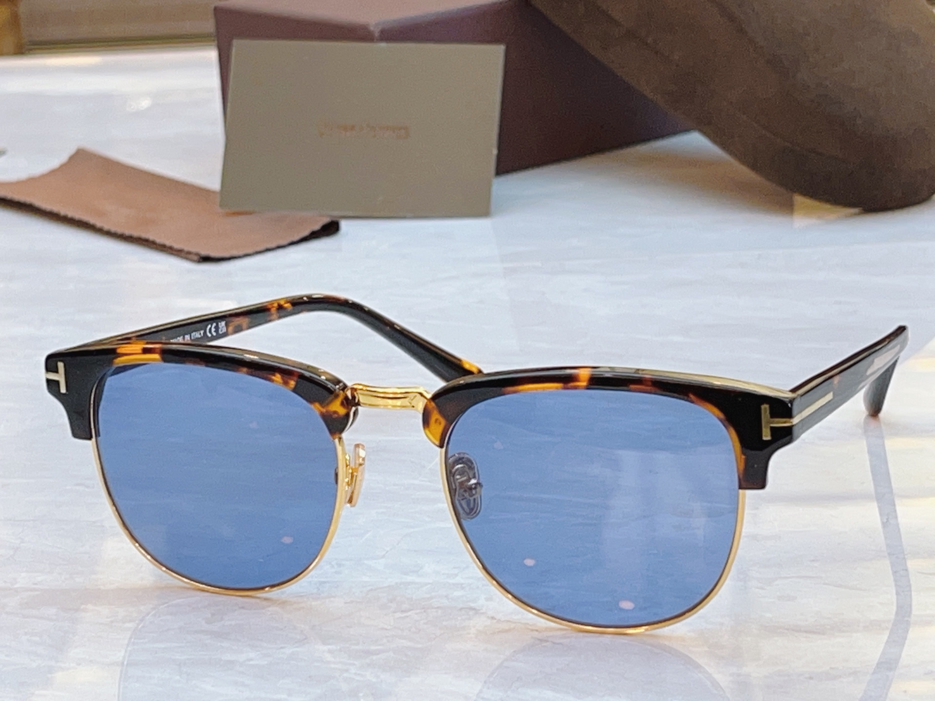 ，【TOM FOR*】汤姆*福特新款太阳镜，MODEL：FT0248，SIZE：51口20-145