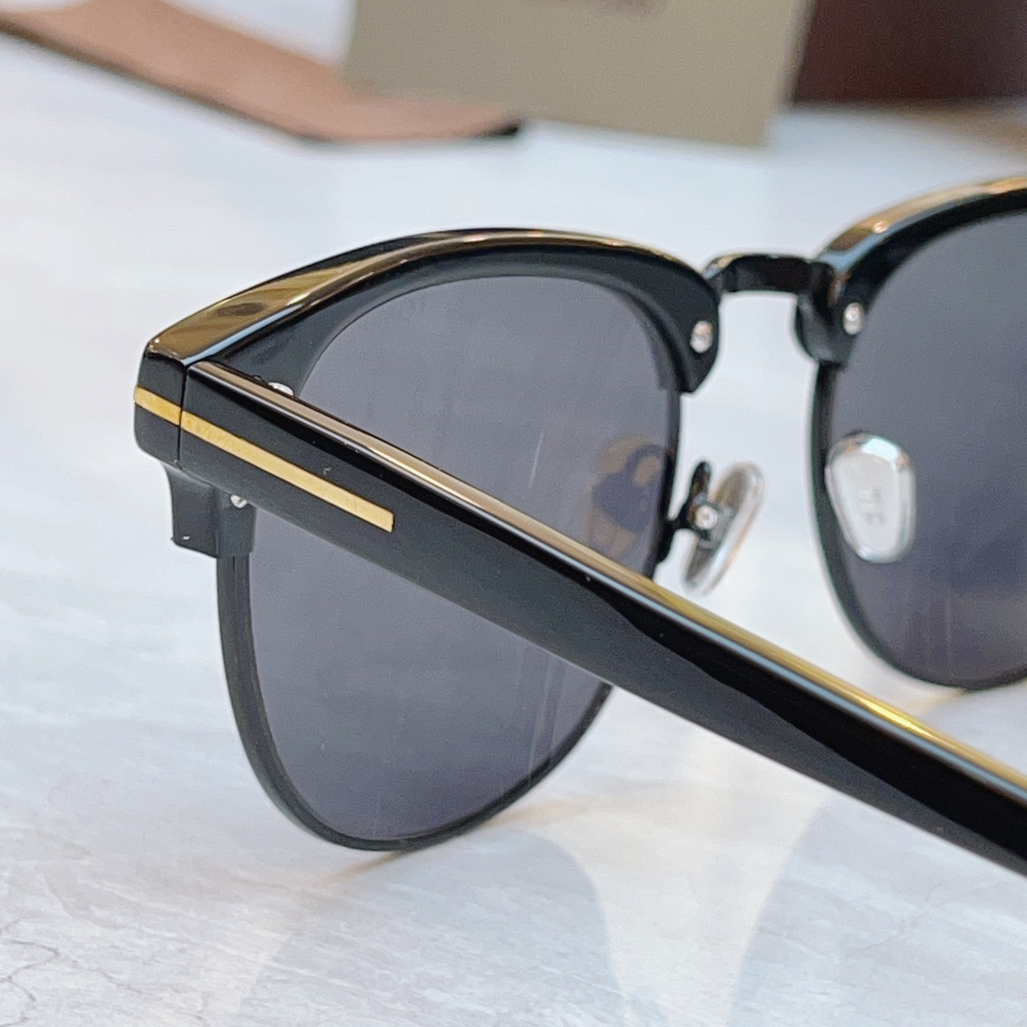 ，【TOM FOR*】汤姆*福特新款太阳镜，MODEL：FT0248，SIZE：51口20-145