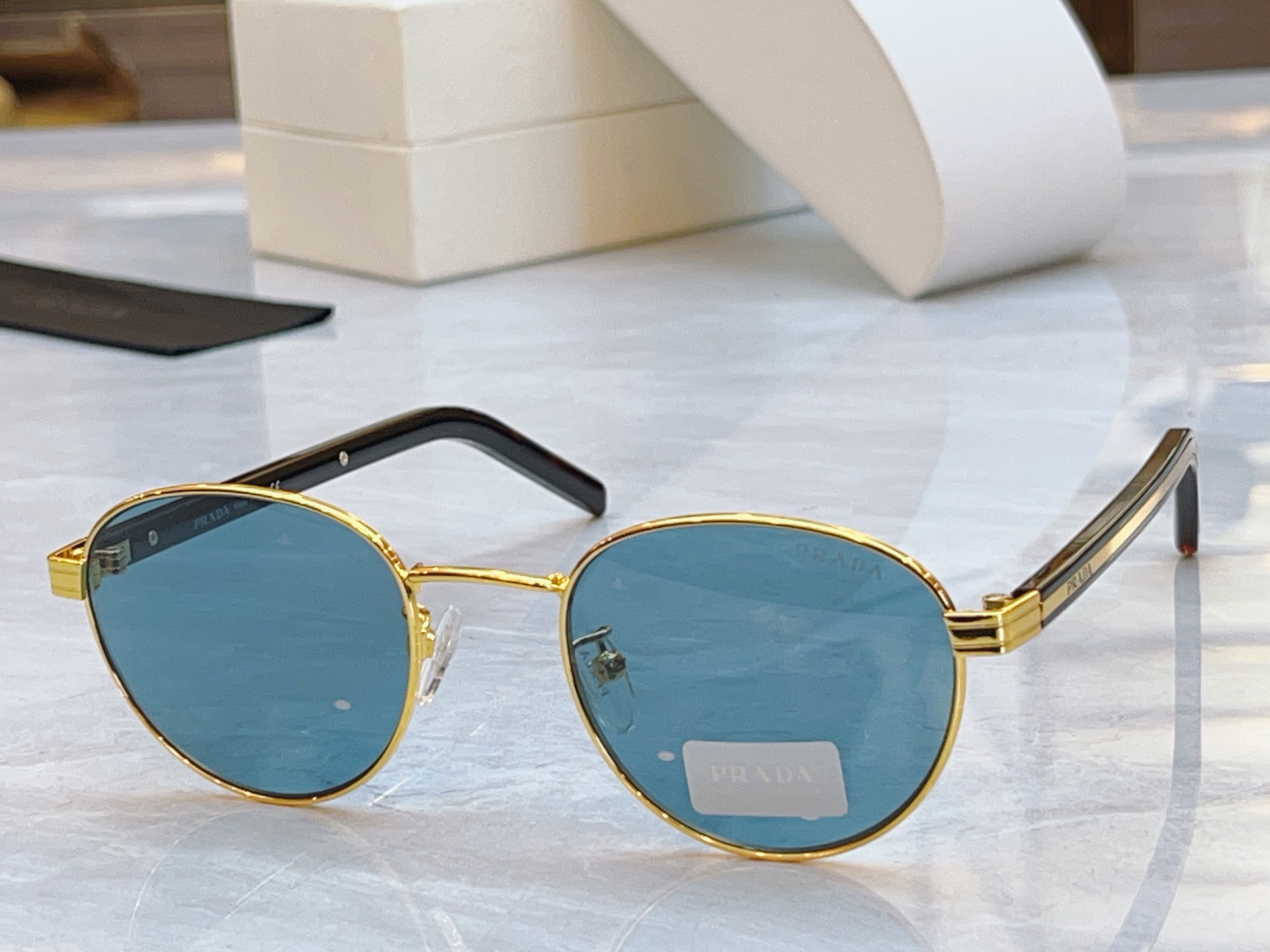 ，【PRAD*】普拉*达新款太阳镜，MODEL：PR B52S，SIZE：54口23-145