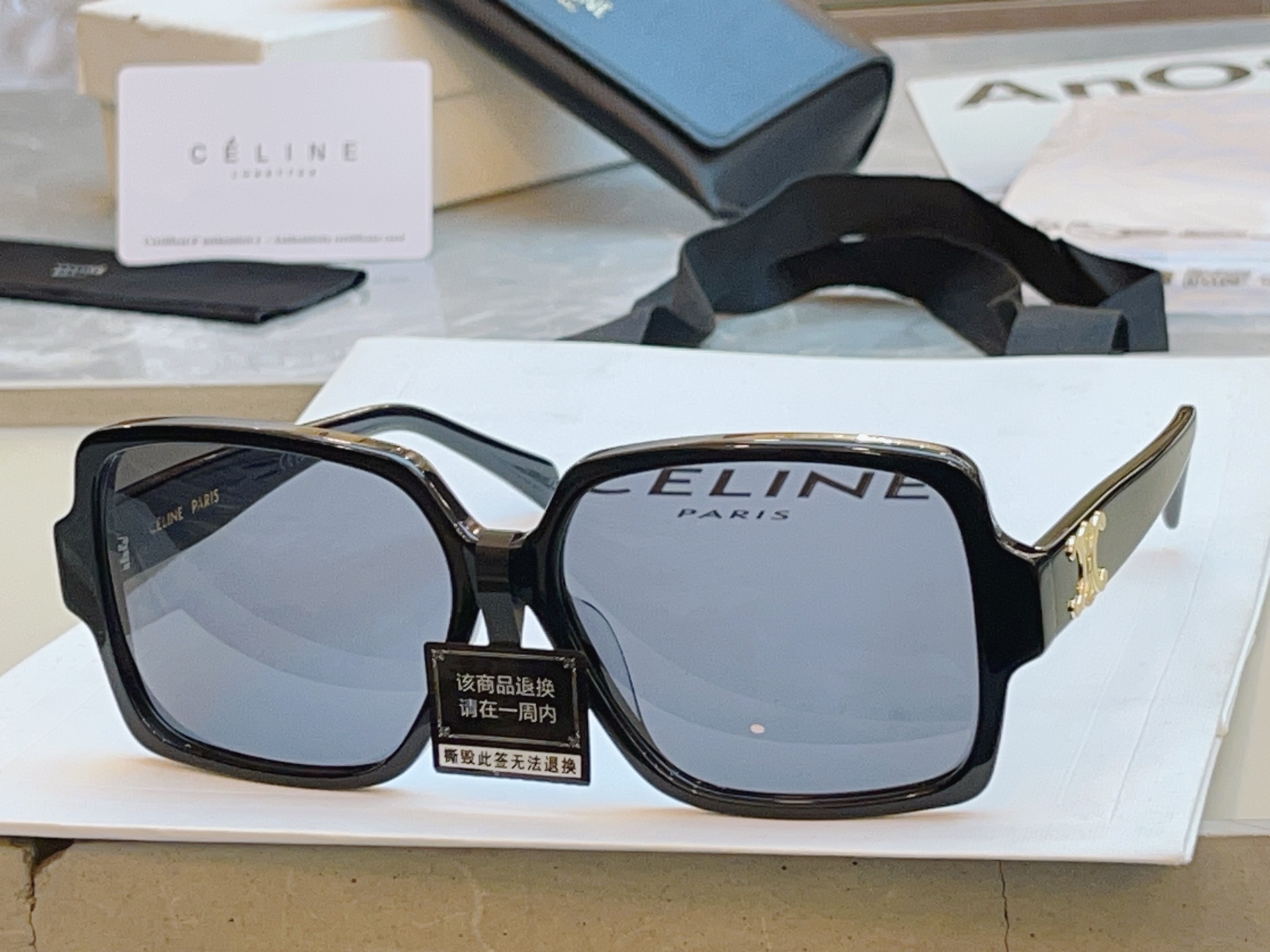 ，【CELIN*】赛*琳新款太阳镜🕶️ 高品质✨， MODEL:CL40316U，SIZE: 60口15