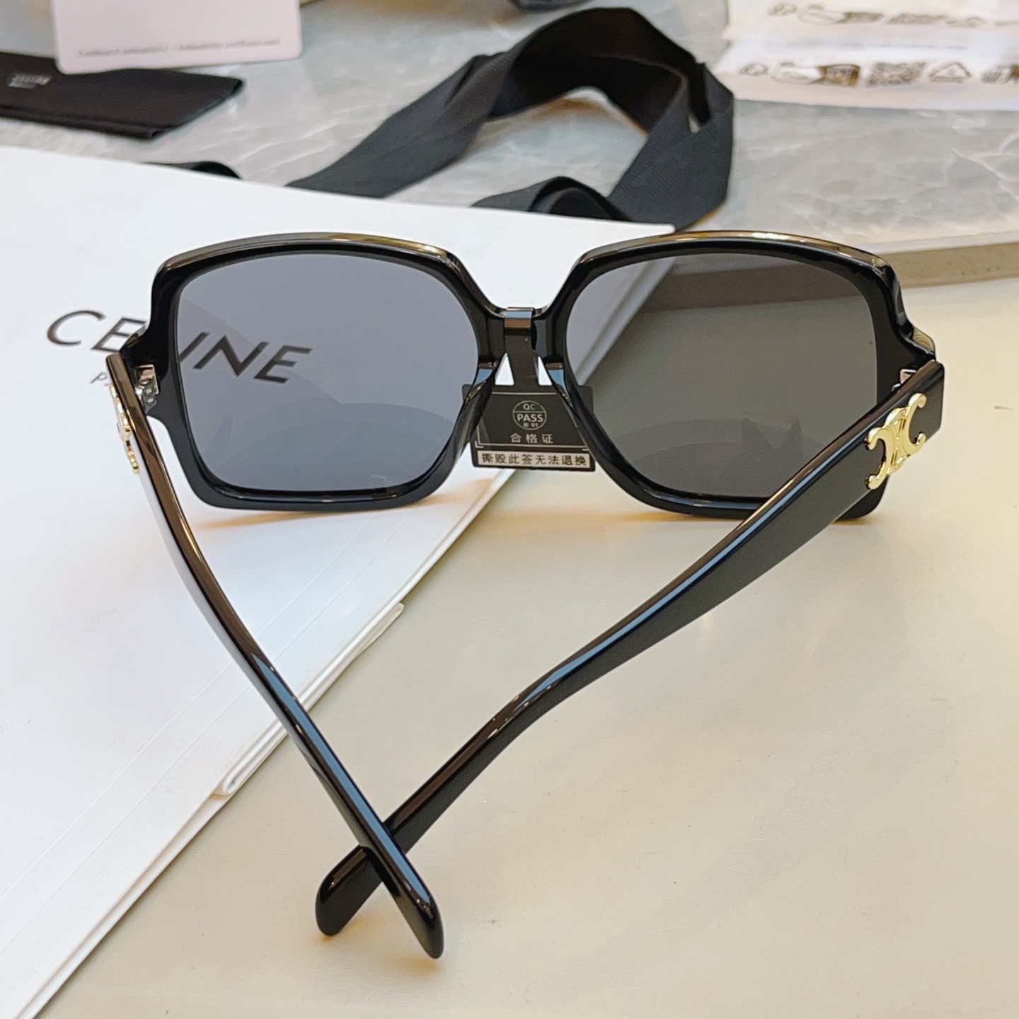 ，【CELIN*】赛*琳新款太阳镜🕶️ 高品质✨， MODEL:CL40316U，SIZE: 60口15