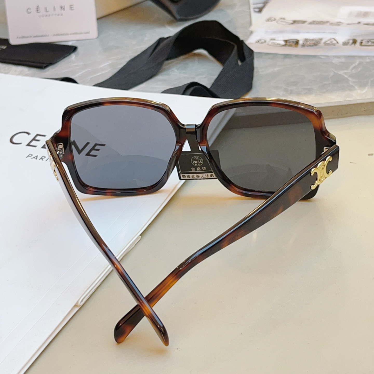 ，【CELIN*】赛*琳新款太阳镜🕶️ 高品质✨， MODEL:CL40316U，SIZE: 60口15