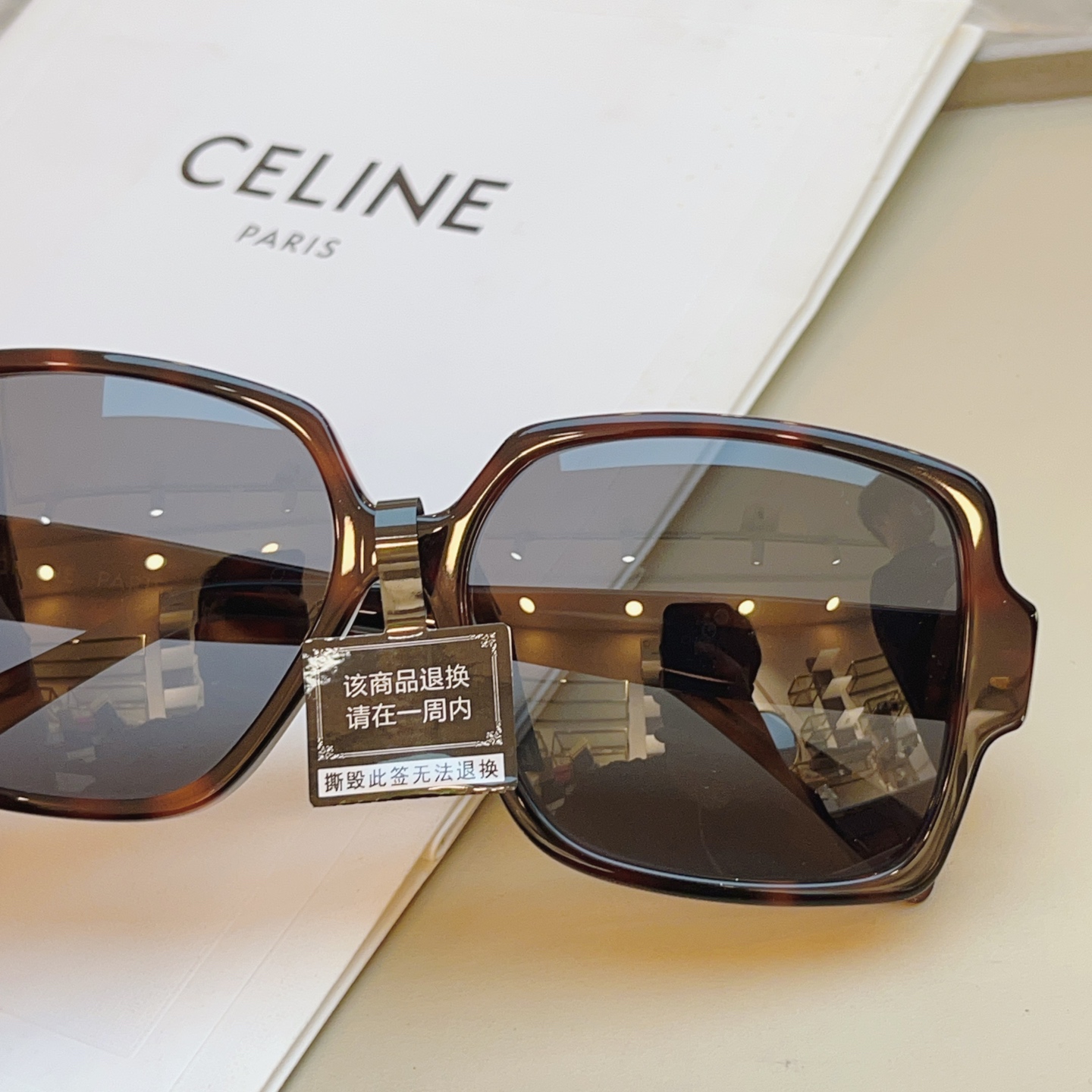 ，【CELIN*】赛*琳新款太阳镜🕶️ 高品质✨， MODEL:CL40316U，SIZE: 60口15