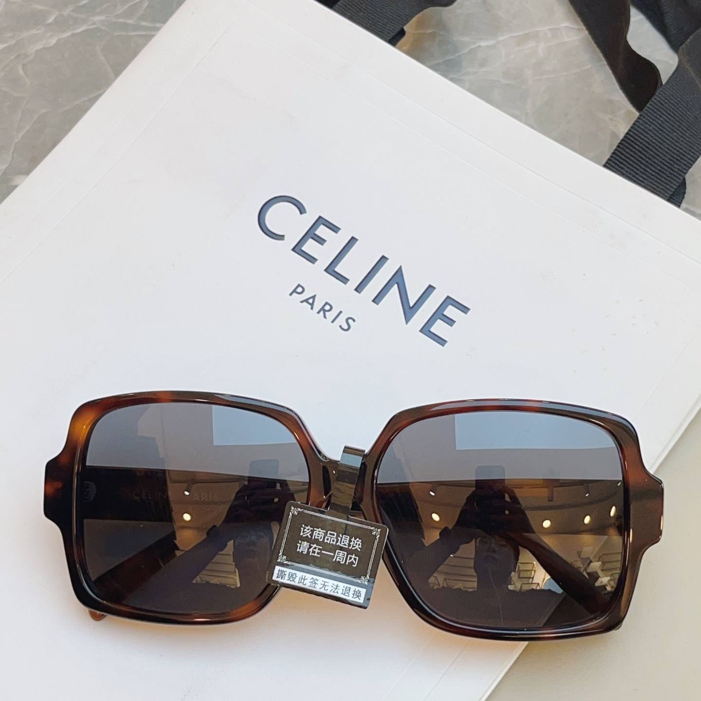 ，【CELIN*】赛*琳新款太阳镜🕶️ 高品质✨， MODEL:CL40316U，SIZE: 60口15