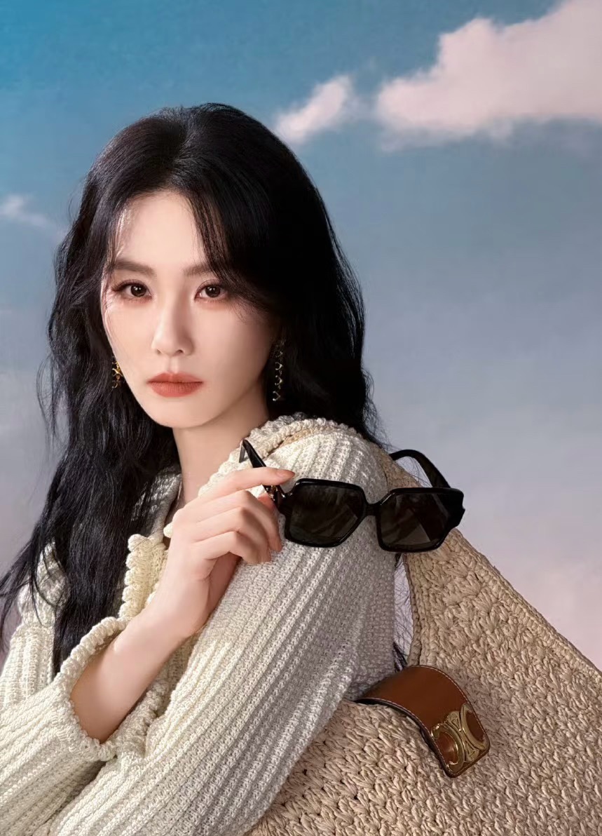 ，【CELIN*】赛*琳新款太阳镜🕶️ 高品质✨， MODEL:CL40316U，SIZE: 60口15