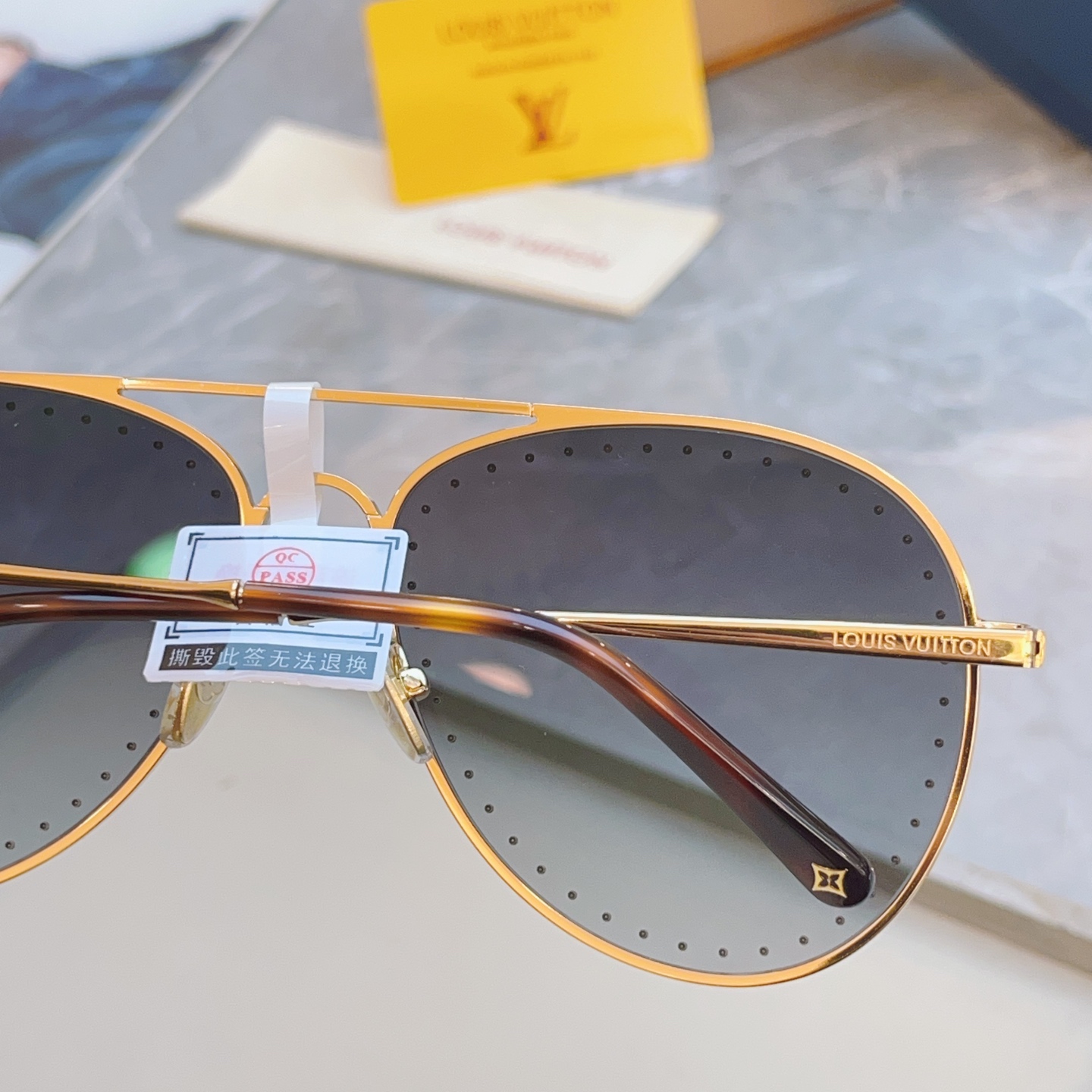 ，【LOUIS VUITTO*】路易*威登新款太阳镜🕶️ 高品质✨，MODEL：Z1506、Z1507U
