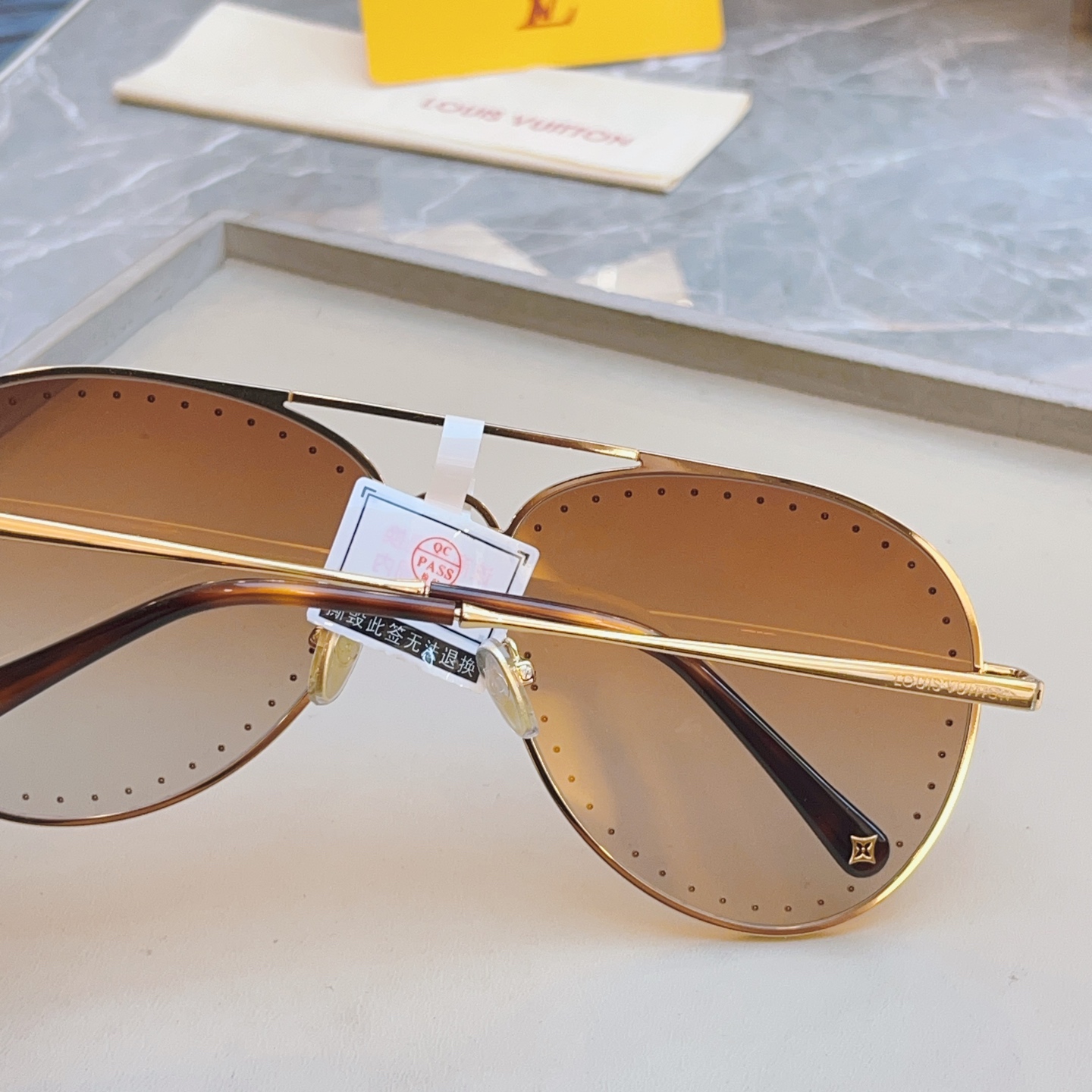 ，【LOUIS VUITTO*】路易*威登新款太阳镜🕶️ 高品质✨，MODEL：Z1506、Z1507U