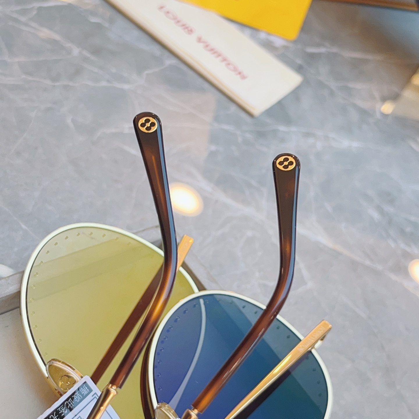 ，【LOUIS VUITTO*】路易*威登新款太阳镜🕶️ 高品质✨，MODEL：Z1506、Z1507U