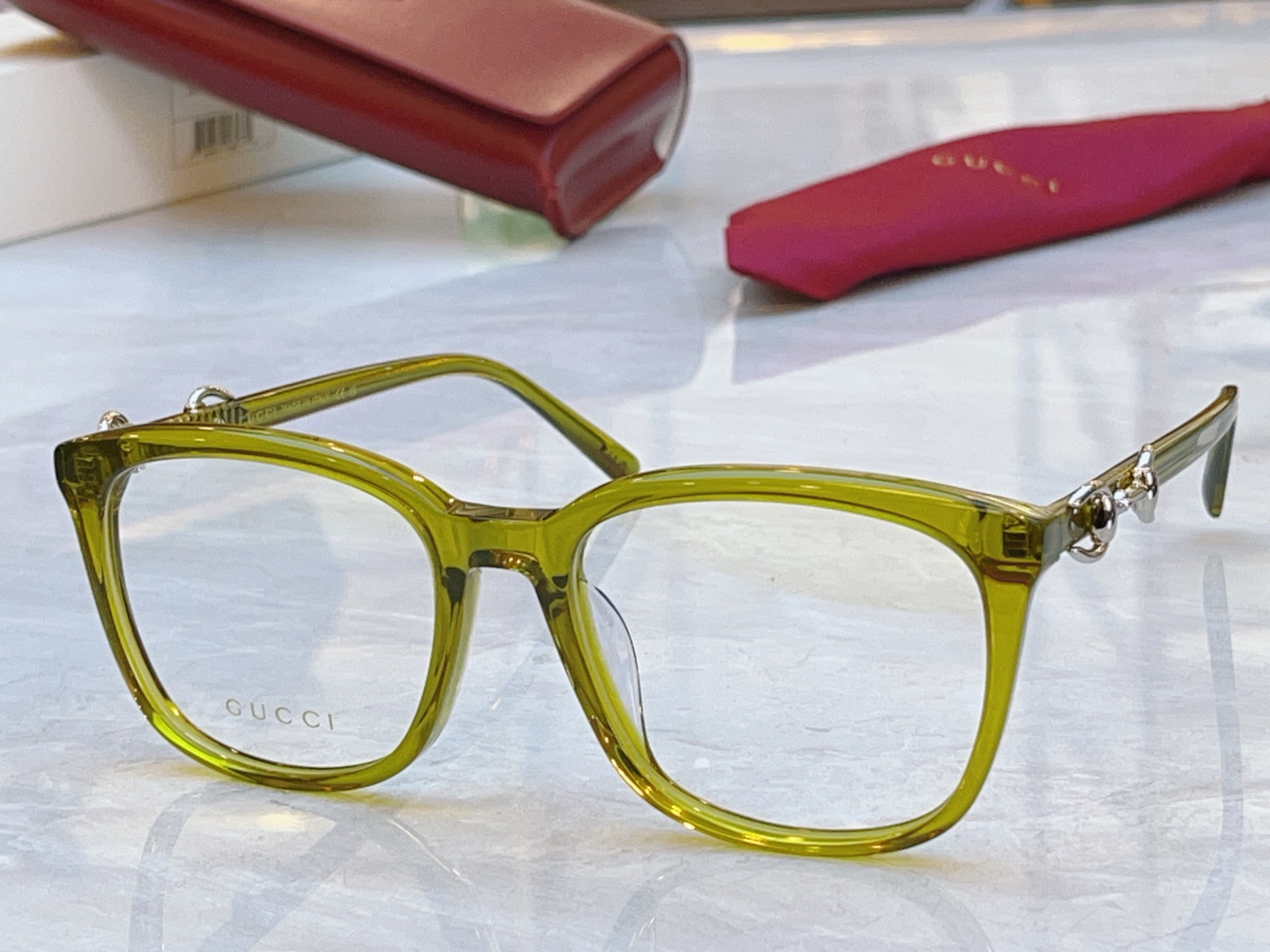 ，【GUCC*】古*驰新款太阳镜，MODEL：GG2057SK，SIZE：56口19-145