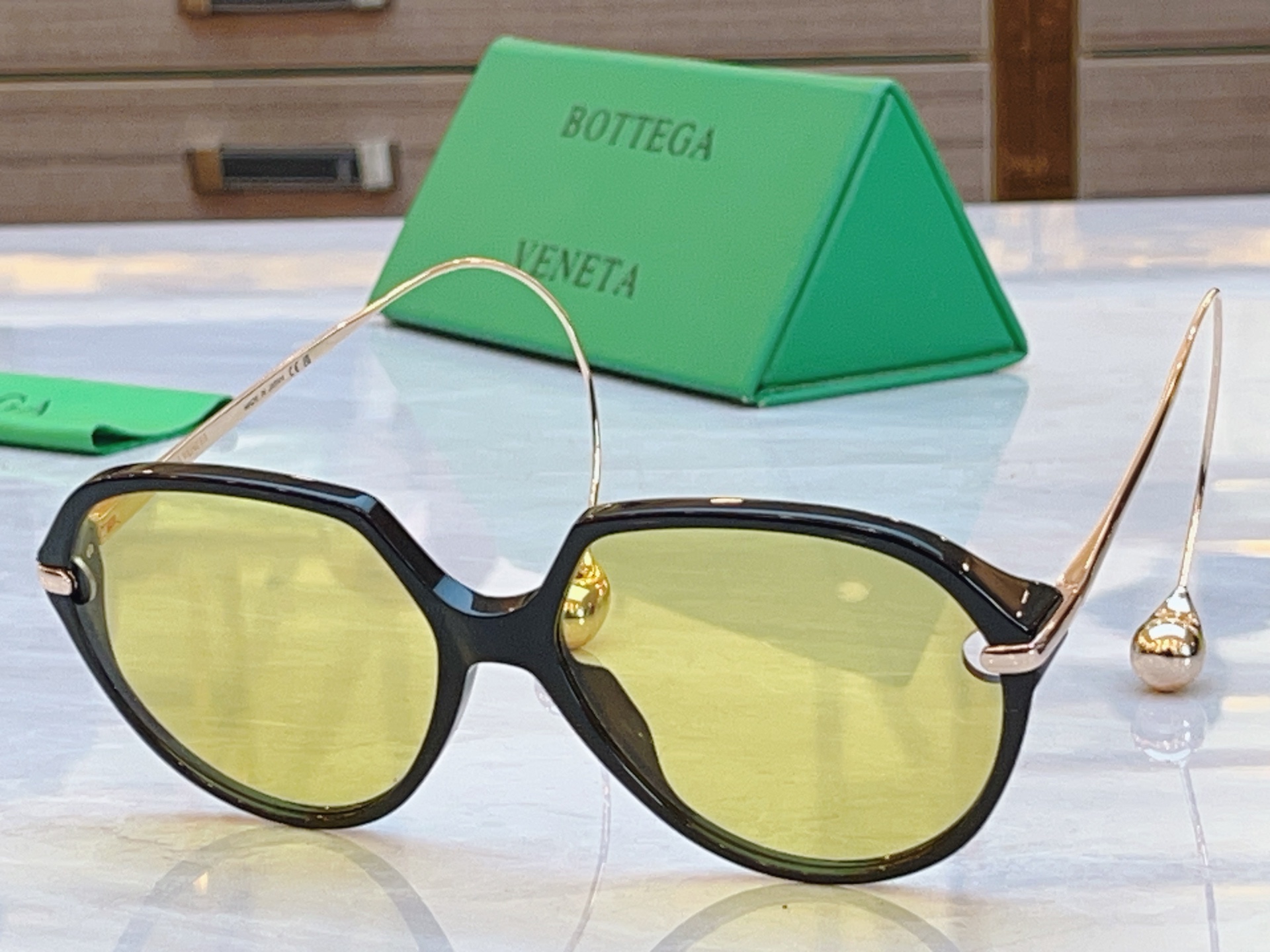 ，【BOTTEGA VENET*】宝缇*嘉新款太阳镜，MODEL：BV1436S，SIZE：63口18-