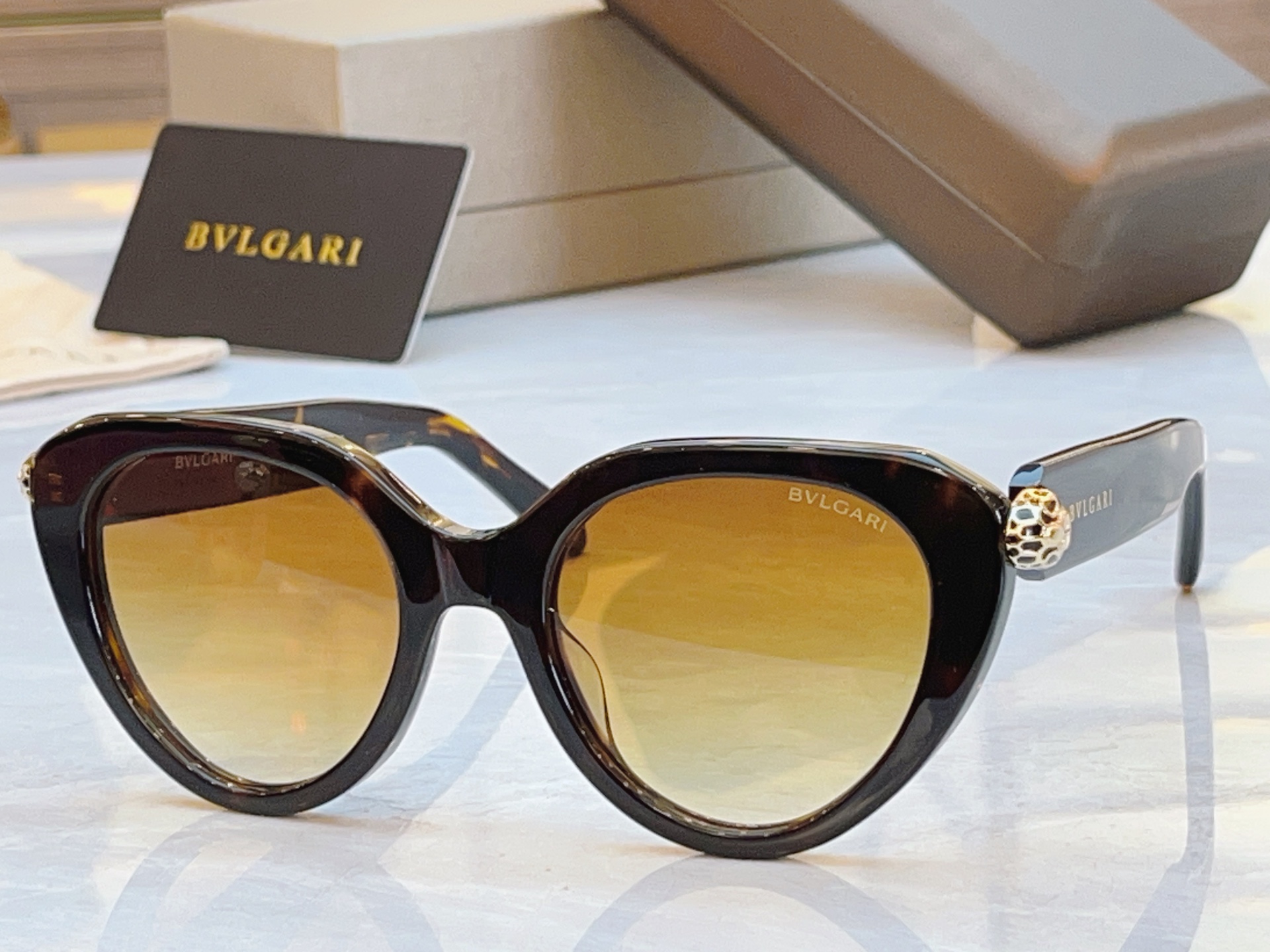 ，【BVLGA*】宝格*丽新款太阳镜，MODEL：BV 50003I，SIZE：51口20-140