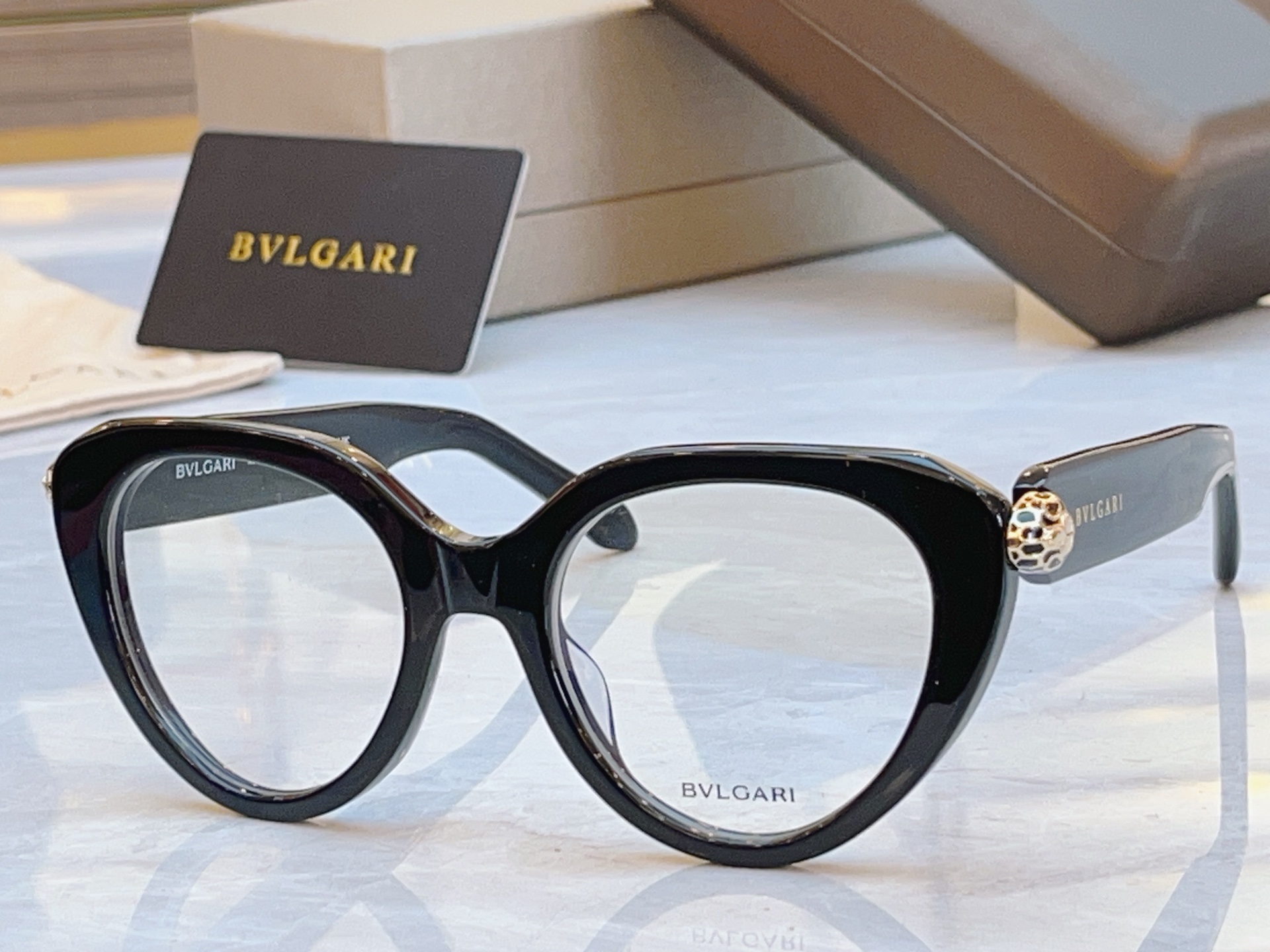 ，【BVLGA*】宝格*丽新款太阳镜，MODEL：BV 50003I，SIZE：51口20-140