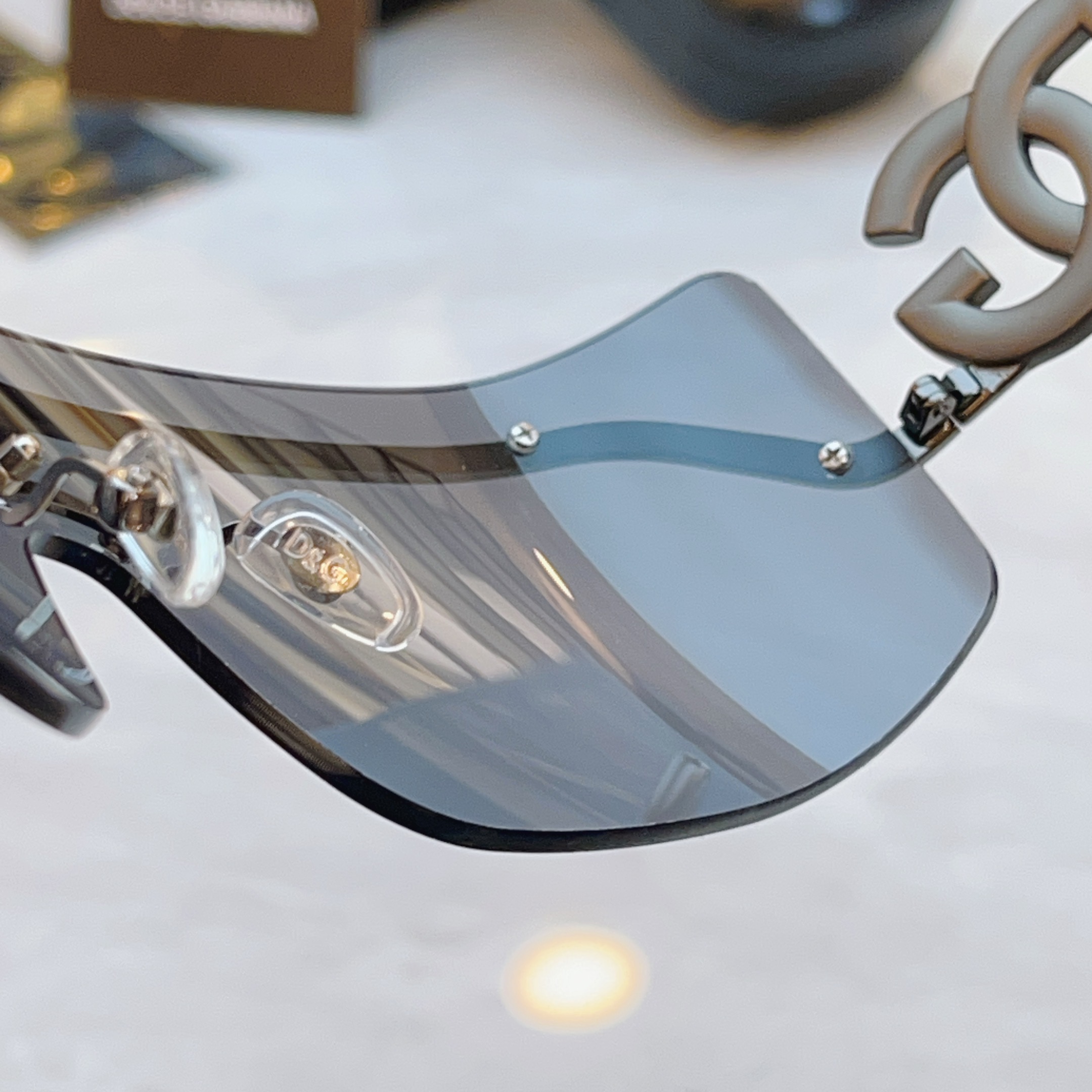 ，【DOLCE & GABBAN*】D*G新款太阳镜，MODEL：DG6694，SIZE：143口0-1