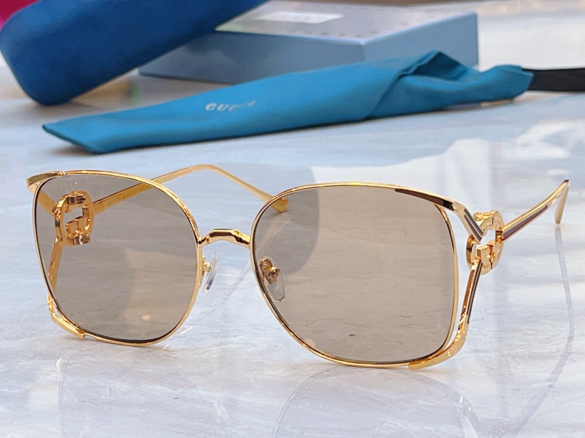 ，【GUCC*】古*驰新款太阳镜，GG1669L，SIZE:60口18-132