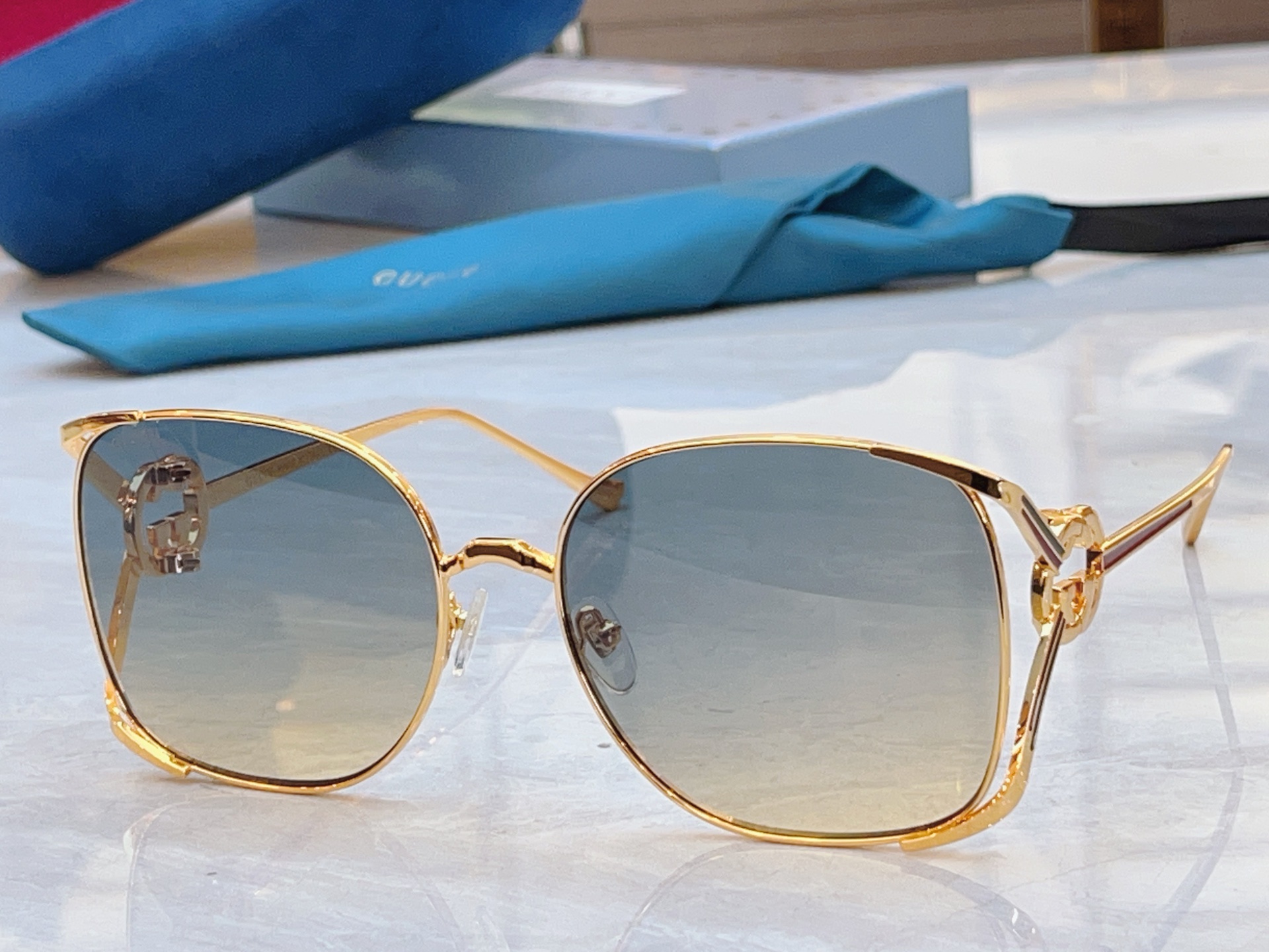 ，【GUCC*】古*驰新款太阳镜，GG1669L，SIZE:60口18-132