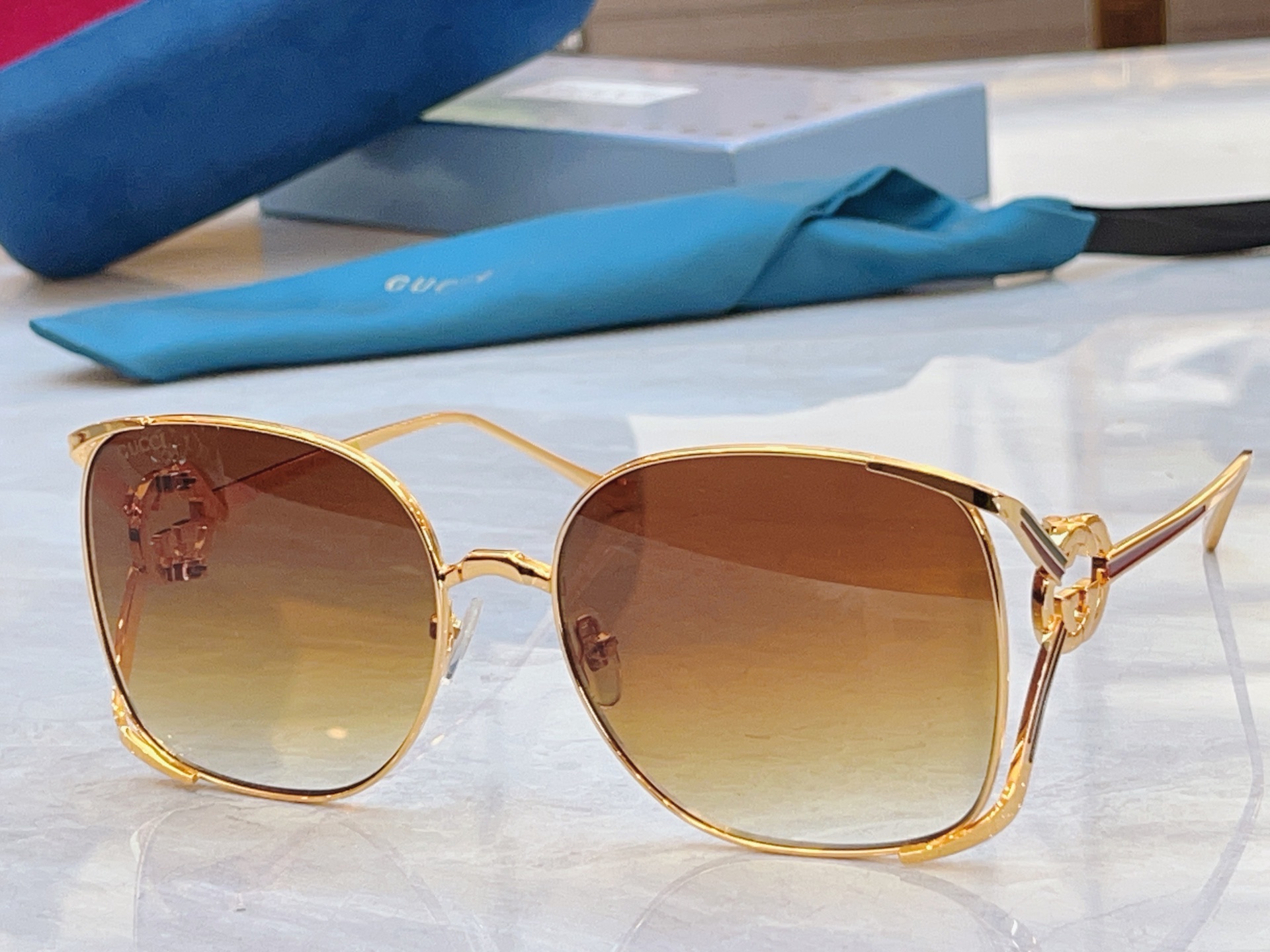 ，【GUCC*】古*驰新款太阳镜，GG1669L，SIZE:60口18-132