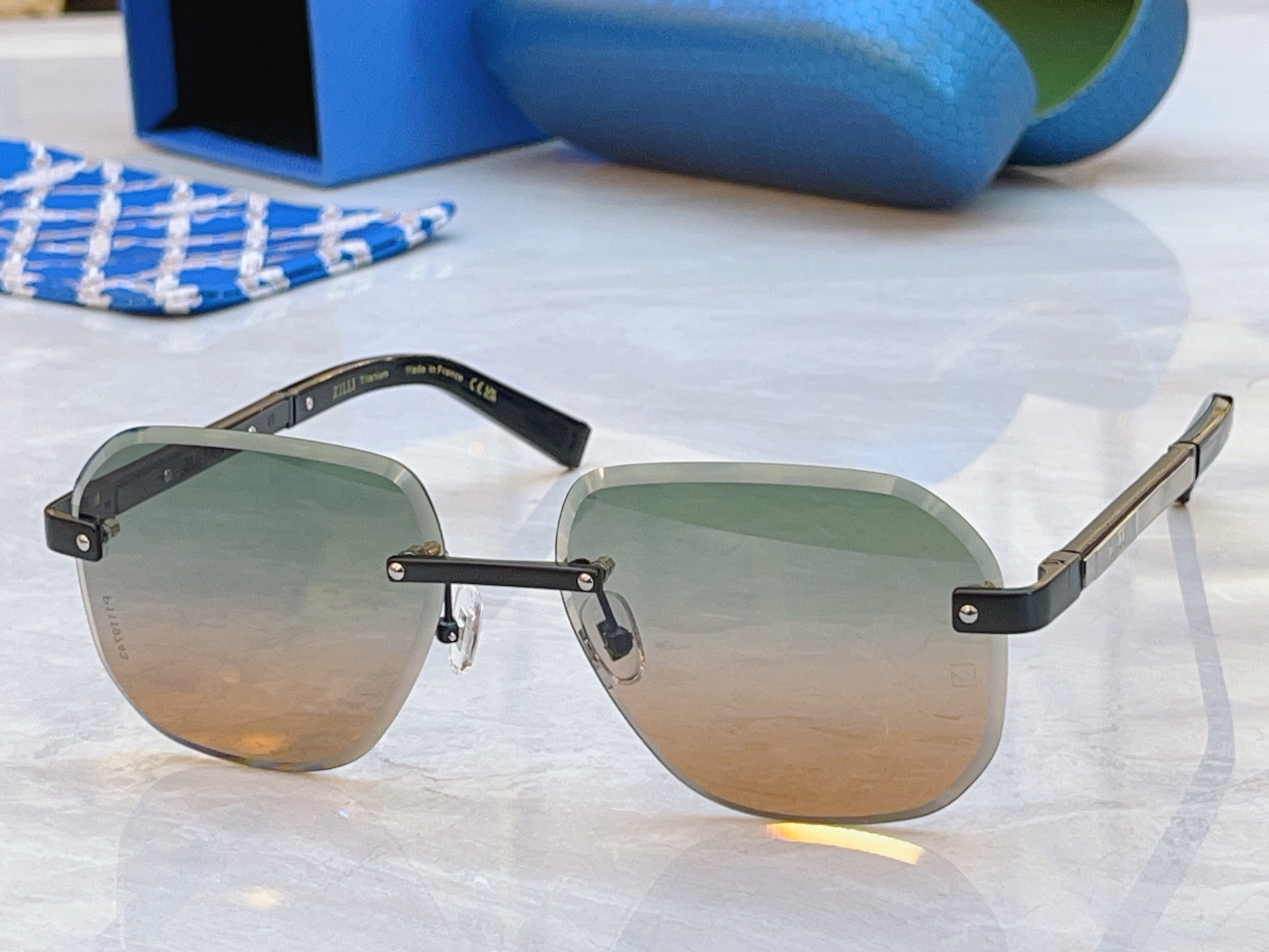 ，【ZEIZ*】蔡*司新款太阳镜，MODEL：ZI80141，SIZE：61口16-145