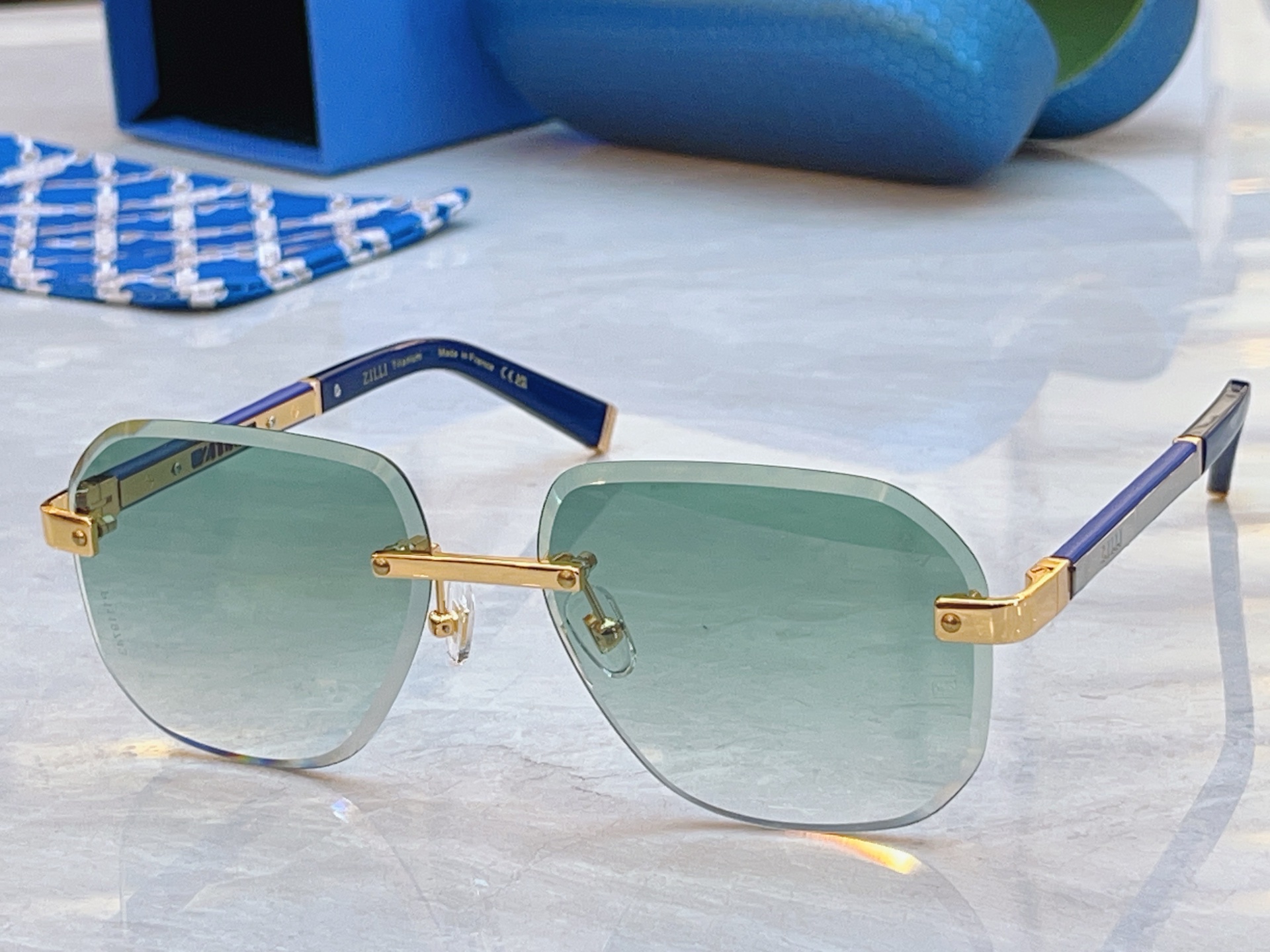 ，【ZEIZ*】蔡*司新款太阳镜，MODEL：ZI80141，SIZE：61口16-145