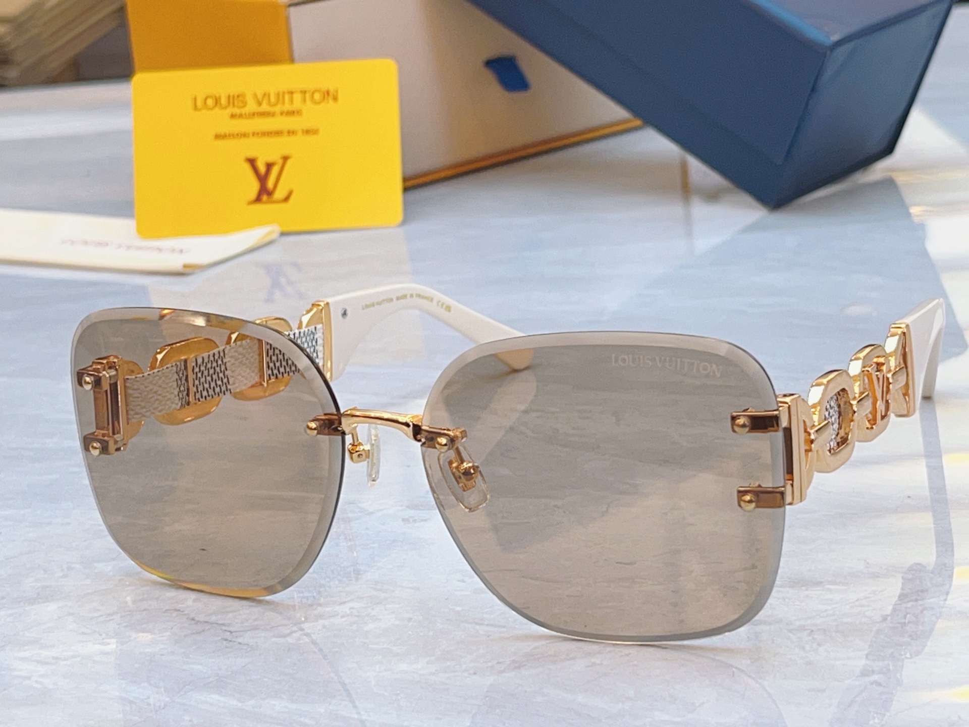 ，【LOUIS VUITTO*】路易*威登新款太阳镜，MODEL：Z2056U，SIZE：65口17-1