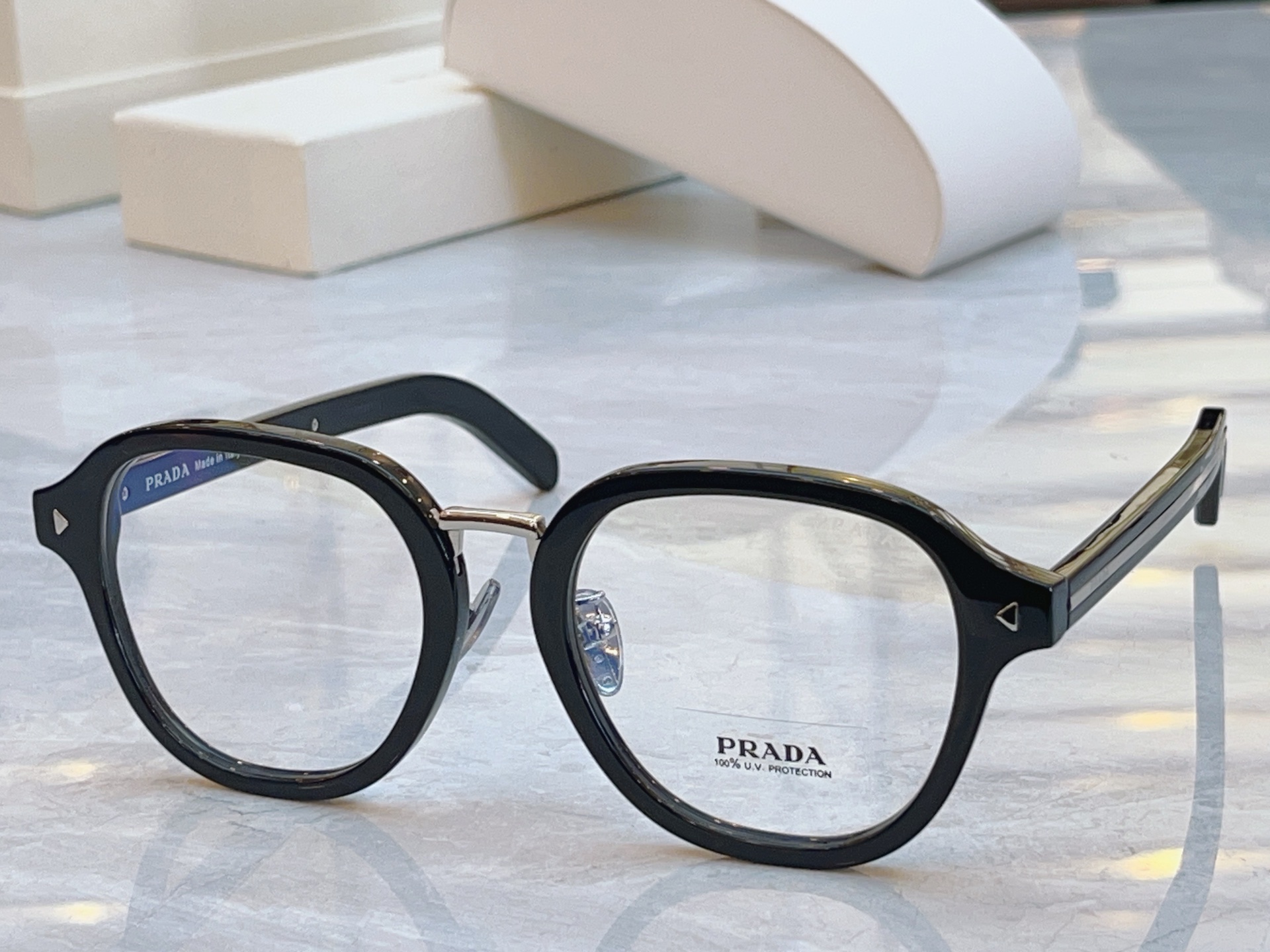 ，【PRAD*】普拉*达新款眼镜架，MODEL：SPR C05V，SIZE：52口21-145