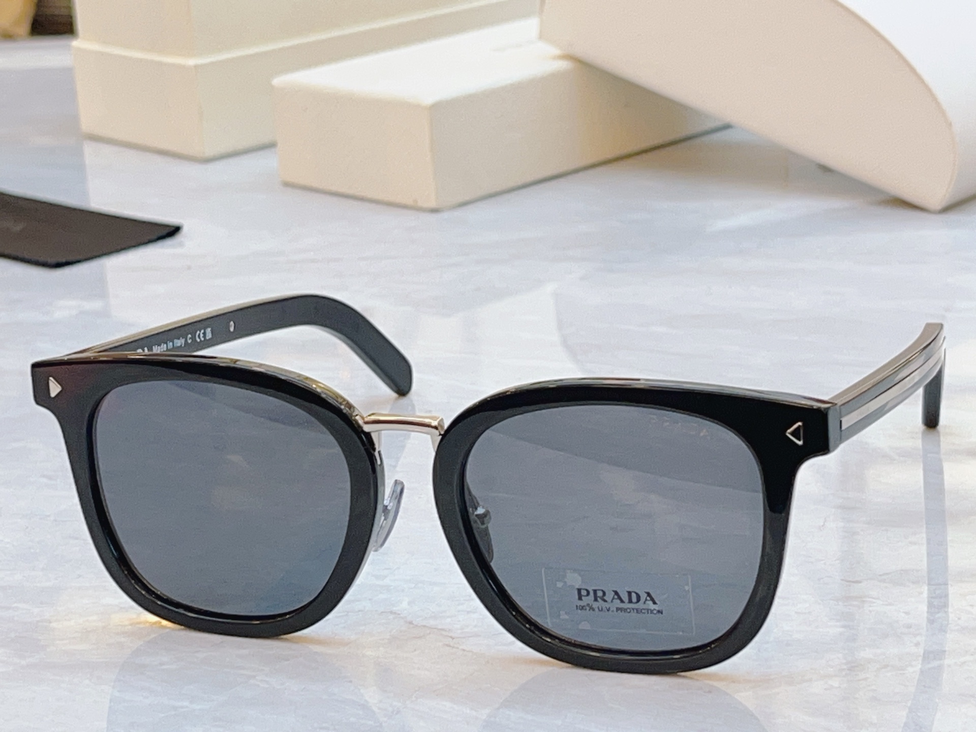 ，【PRAD*】普拉*达新款太阳镜，MODEL：SPR C01SD，SIZE：53口20-145