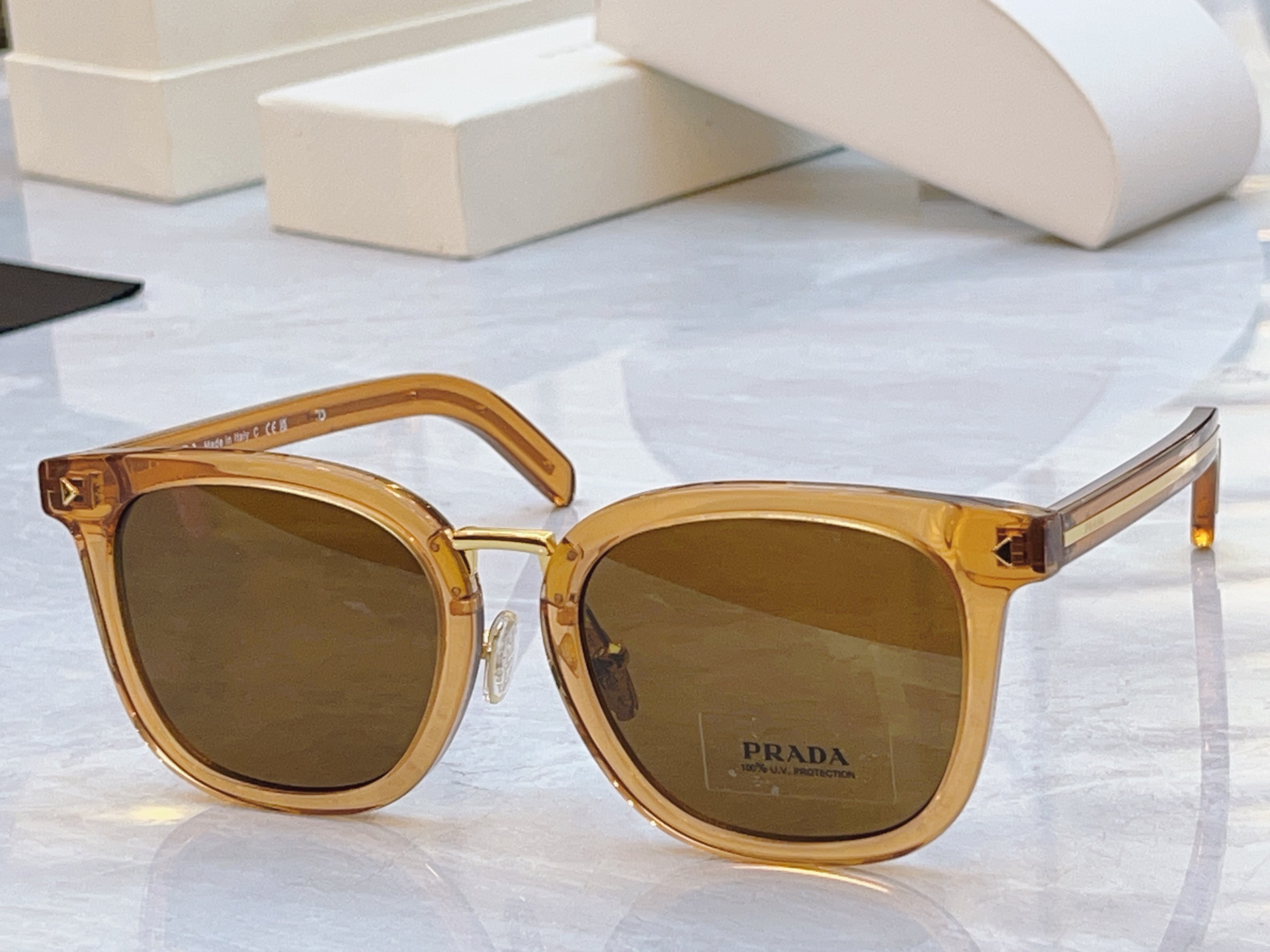 ，【PRAD*】普拉*达新款太阳镜，MODEL：SPR C01SD，SIZE：53口20-145