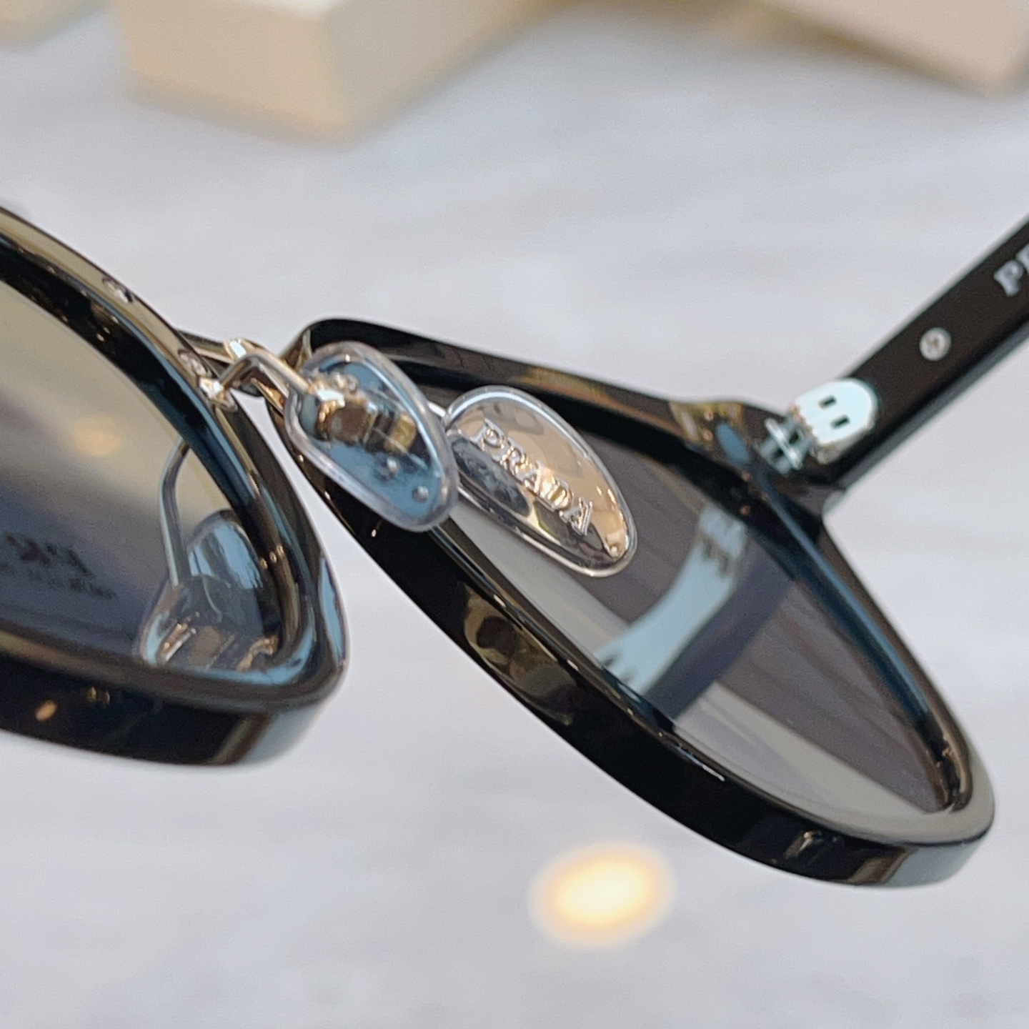 ，【PRAD*】普拉*达新款太阳镜，MODEL：SPR C01SD，SIZE：53口20-145