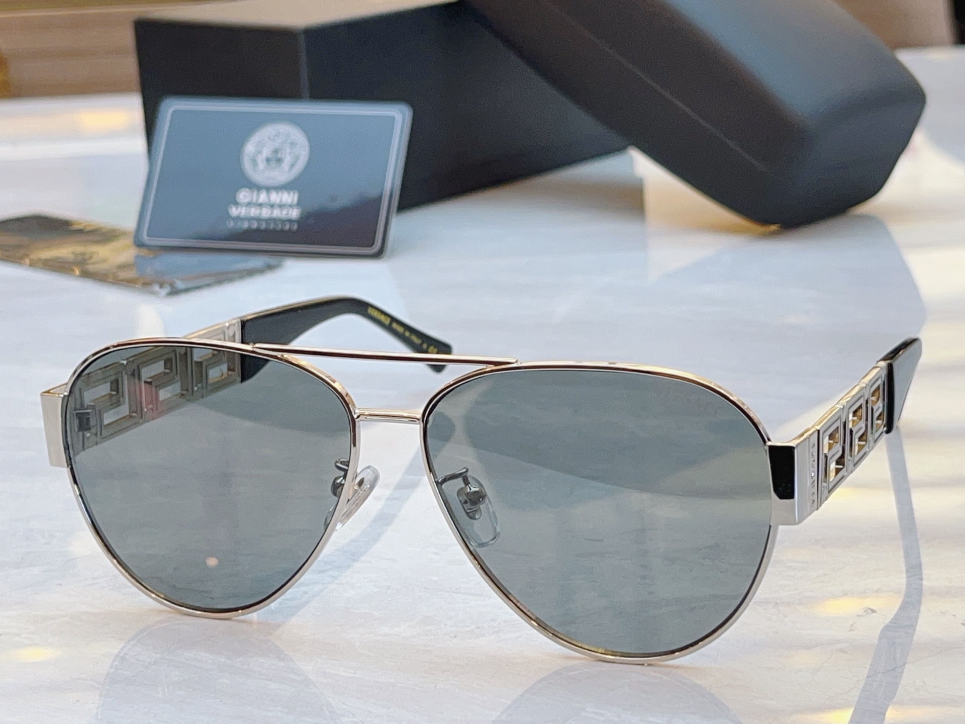 ，【VERSAC*】范思*哲新款太阳镜，MODEL：VE2289，SIZE：61口13-145