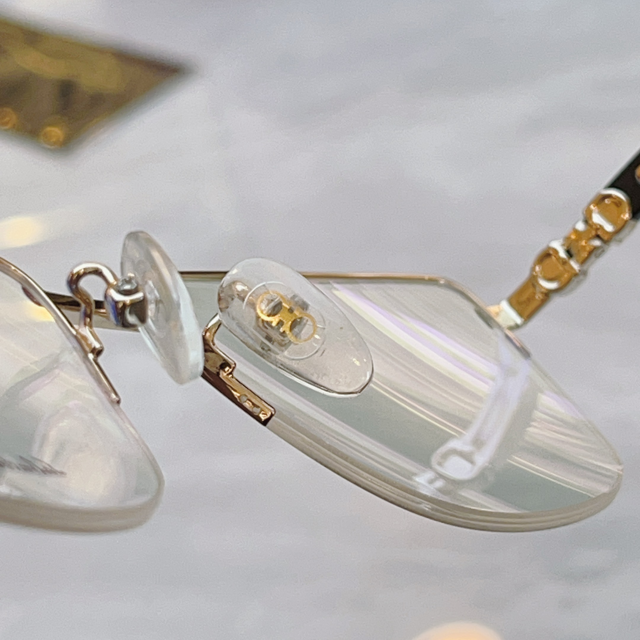 ，【Salvatore ferragam*】 菲拉*格慕 新款眼镜架，MODEL：SF2546A，SIZ