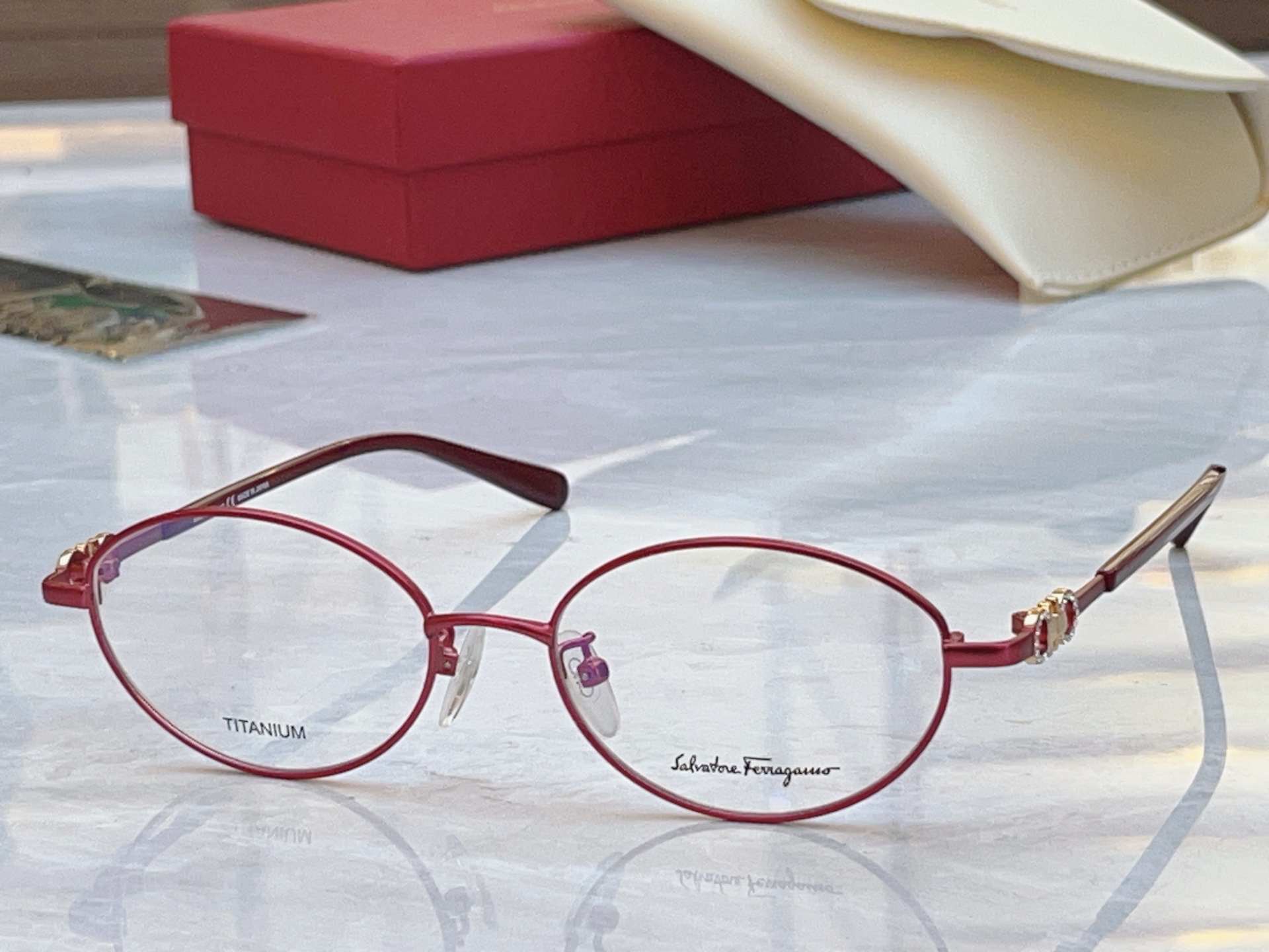 ，【Salvatore ferragam*】 菲拉*格慕 新款眼镜架，MODEL：SF2555RA，SI