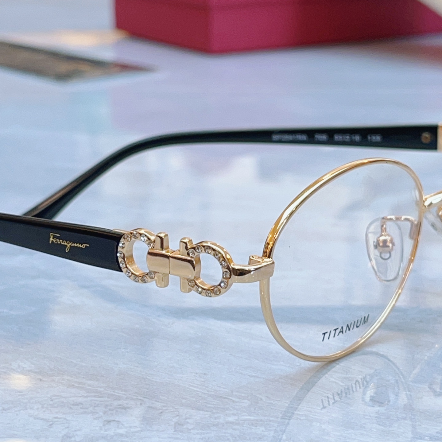 ，【Salvatore ferragam*】 菲拉*格慕 新款眼镜架，MODEL：SF2541RA，SI