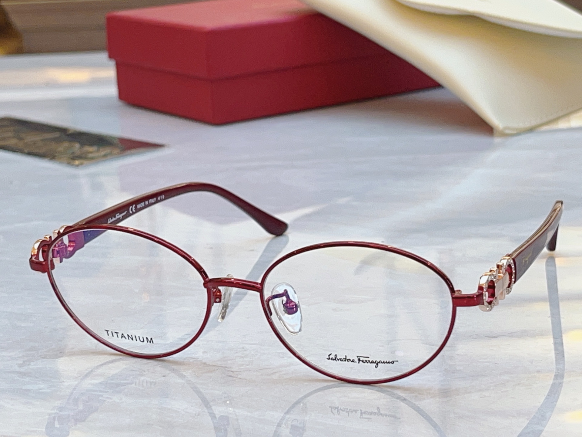 ，【Salvatore ferragam*】 菲拉*格慕 新款眼镜架，MODEL：SF2541RA，SI