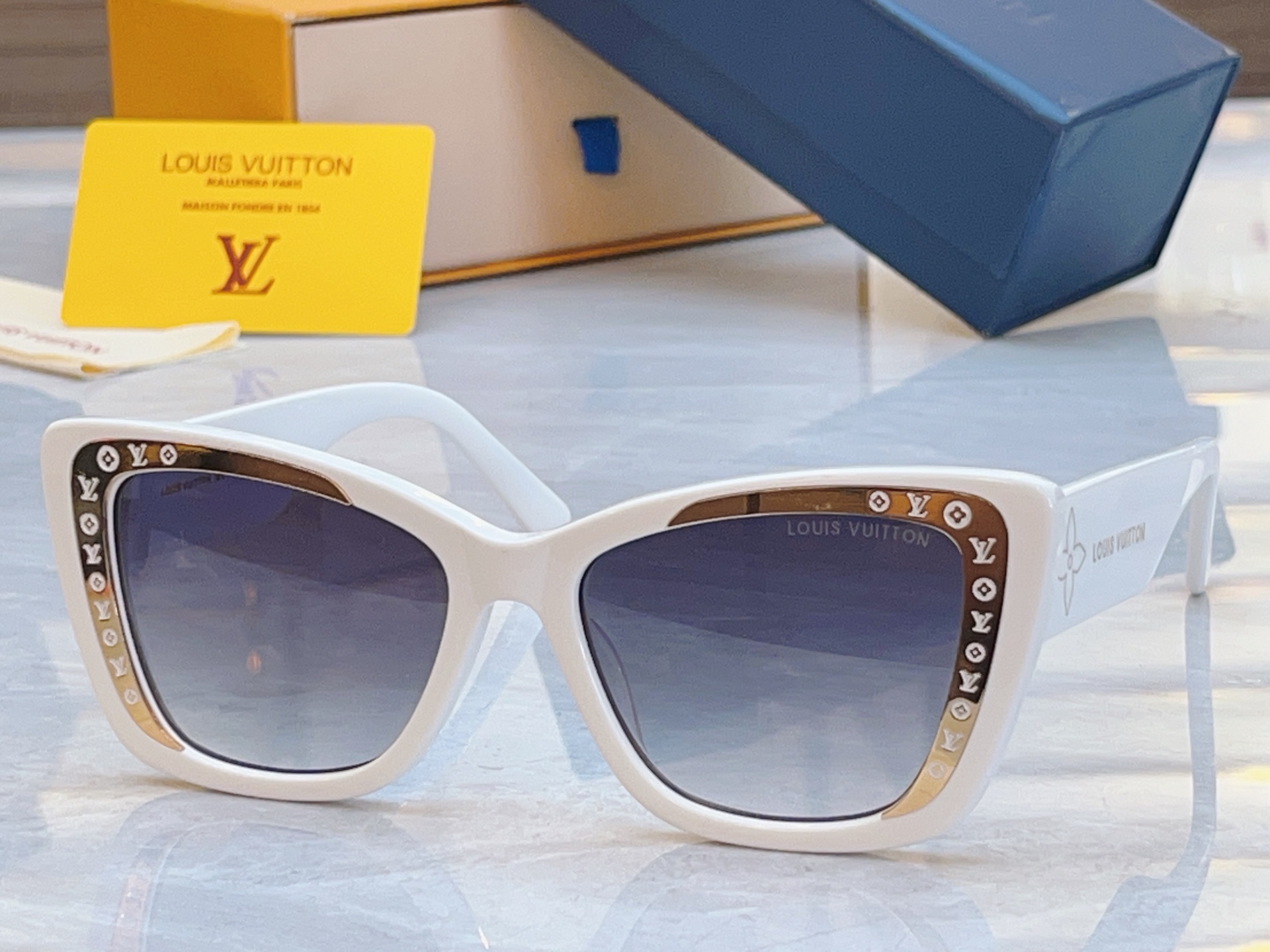 ，【LOUIS VUITTO*】路易*威登新款太阳镜，MODEL：Z2007U，SIZE：56口18-1