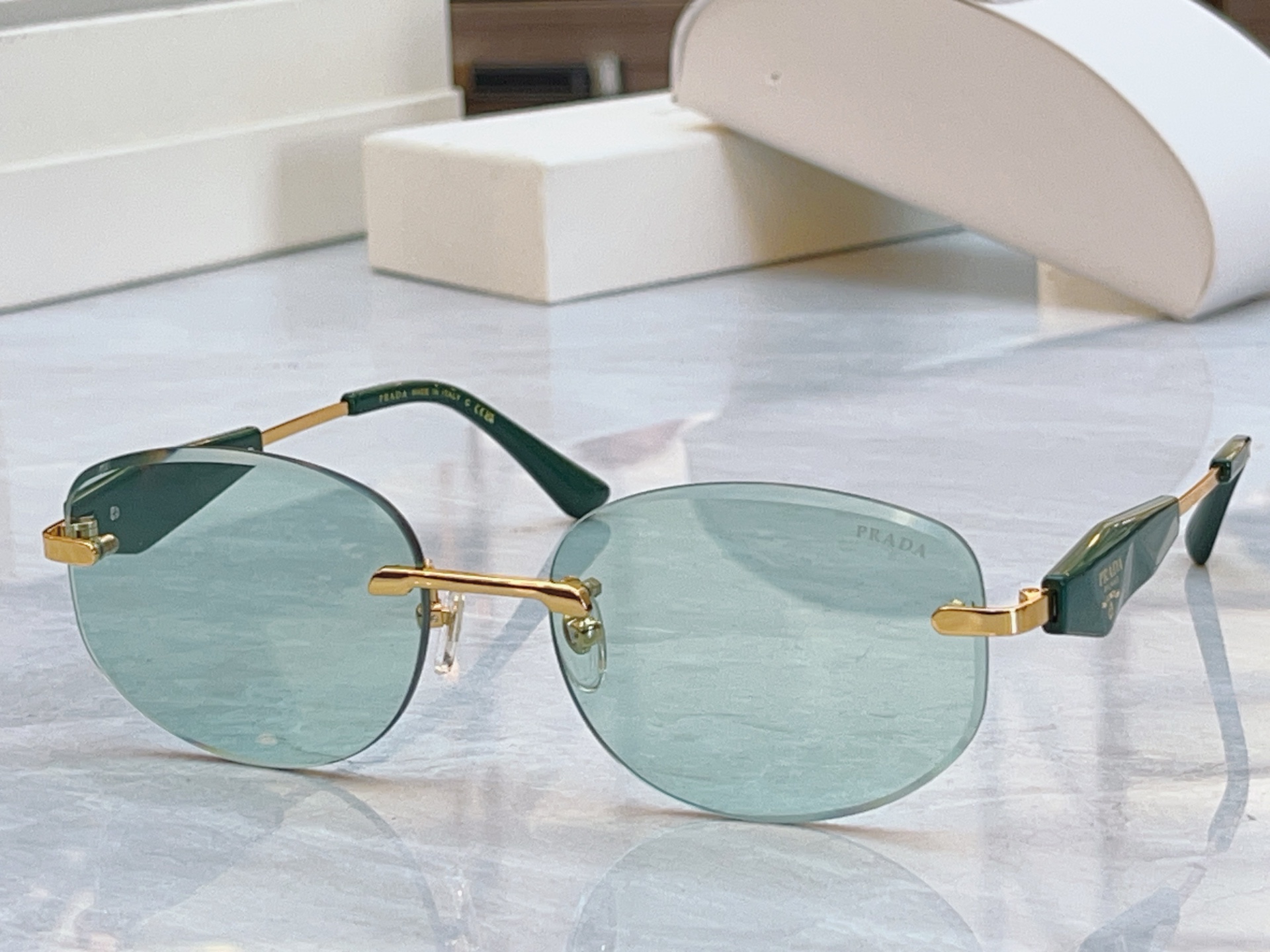 ，【PRAD*】普拉*达新款眼镜架，MODEL：PR 211VS，SIZE：58口18-145