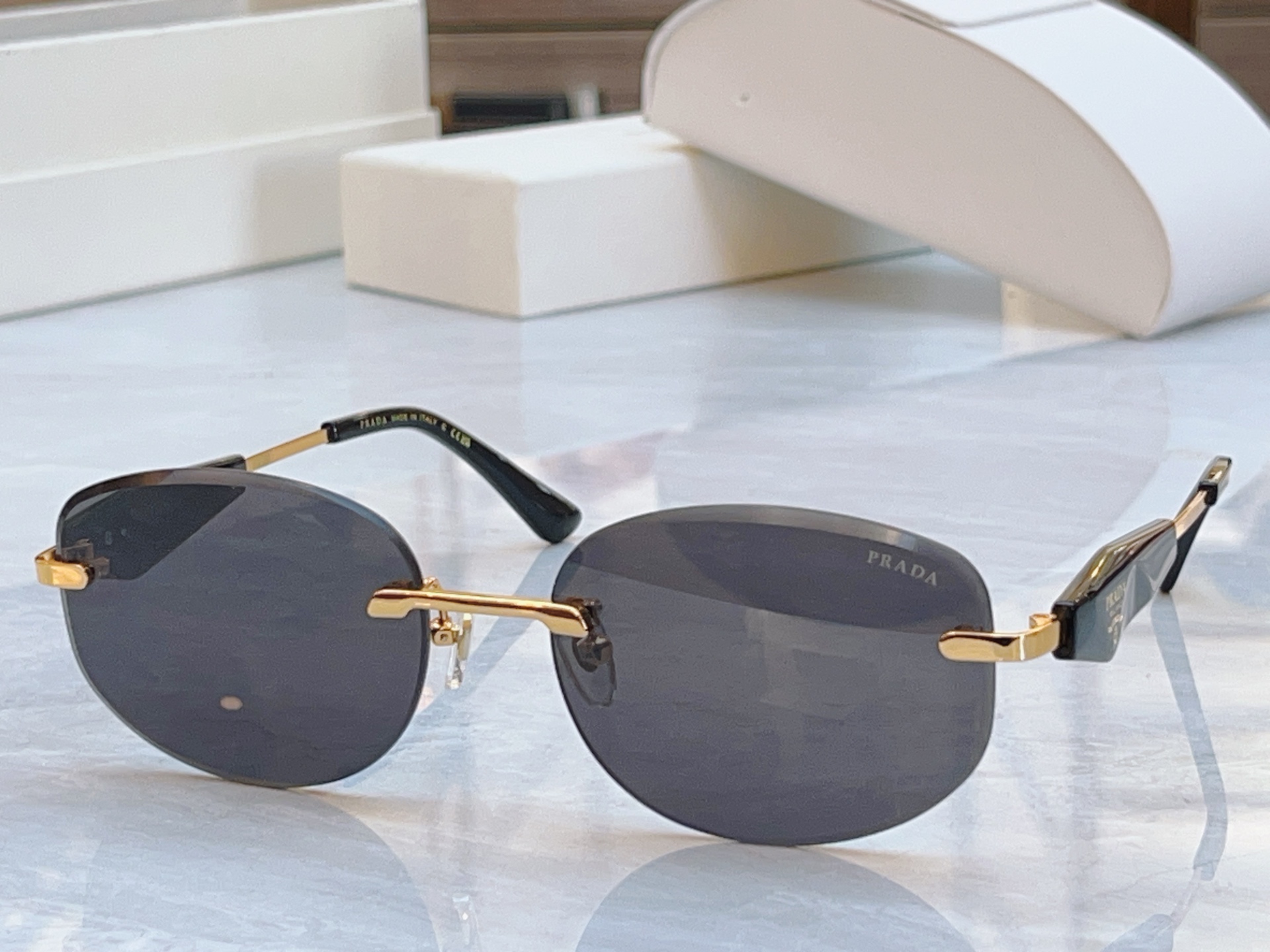 ，【PRAD*】普拉*达新款眼镜架，MODEL：PR 211VS，SIZE：58口18-145