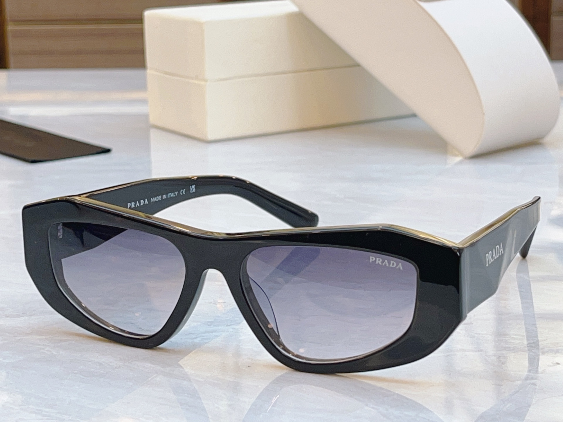 ，【PRAD*】普拉*达新款眼镜架，MODEL：SPR B19，SIZE：52口17-145