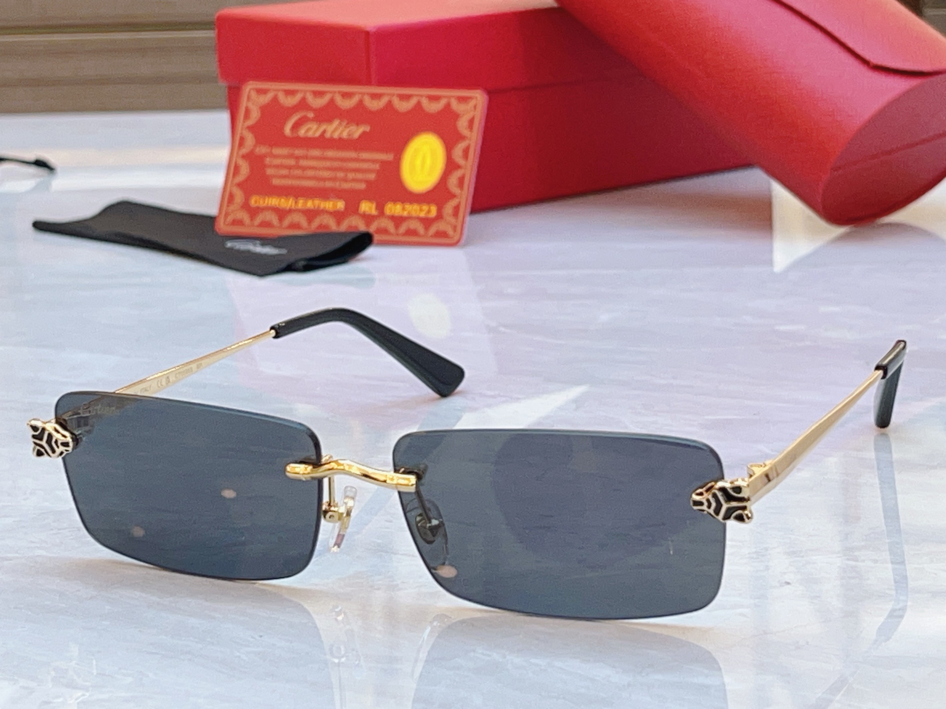 ，【CARTIE*】卡地*亚新款太阳镜，Mod:CT0598S，Size:59口18-140