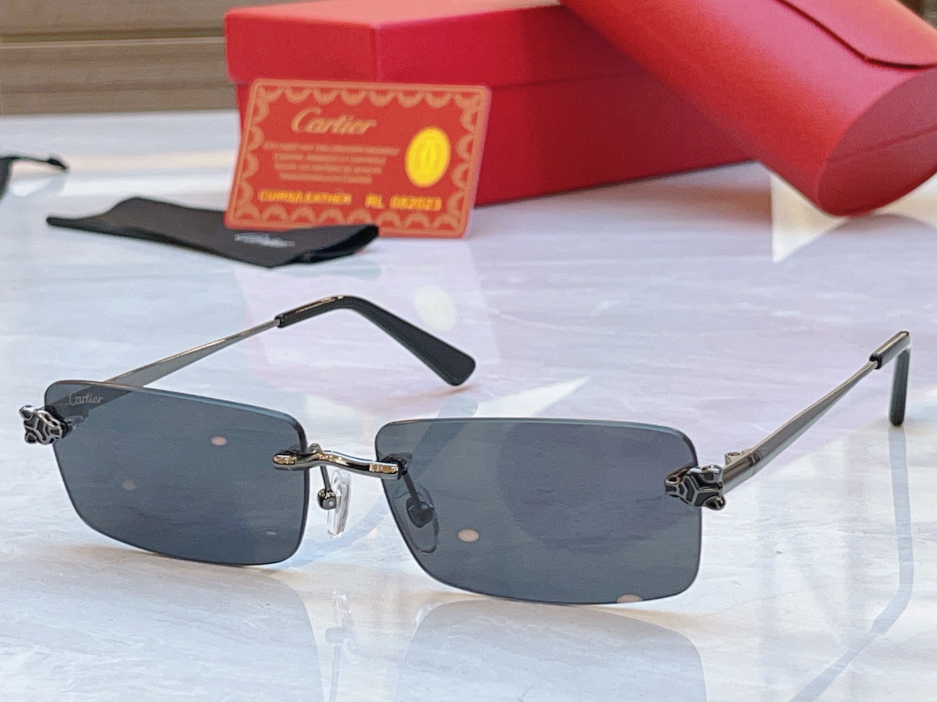 ，【CARTIE*】卡地*亚新款太阳镜，Mod:CT0598S，Size:59口18-140
