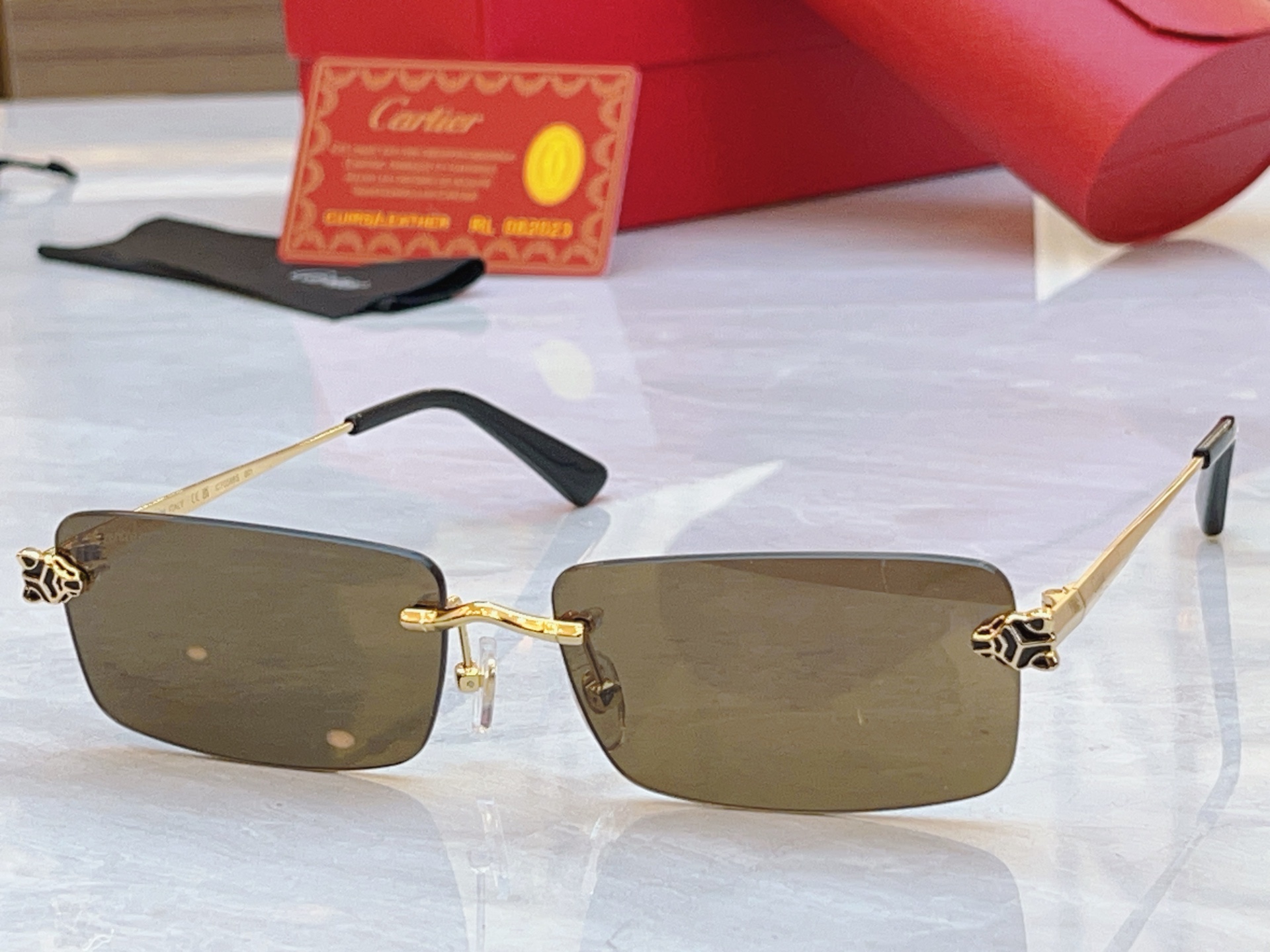 ，【CARTIE*】卡地*亚新款太阳镜，Mod:CT0598S，Size:59口18-140